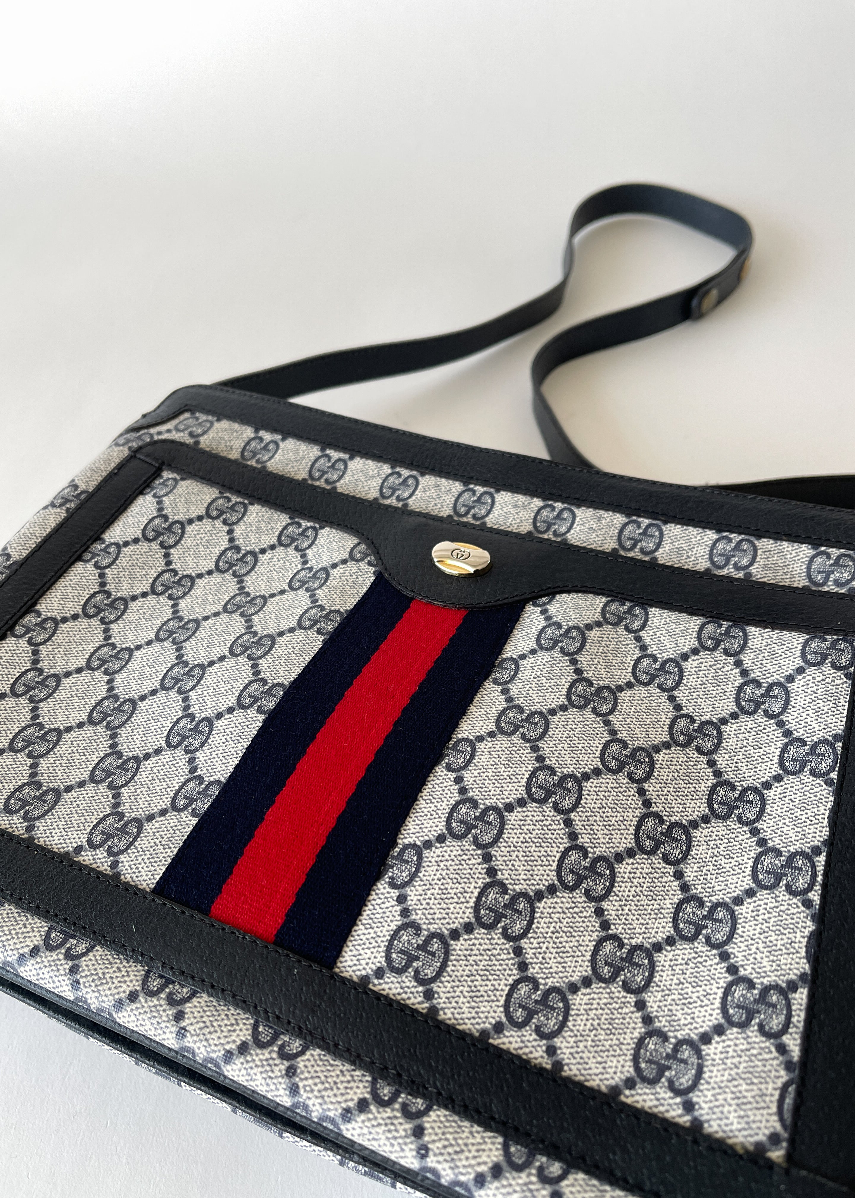 Vintage 1980s Gucci Adjustable Handle Purse