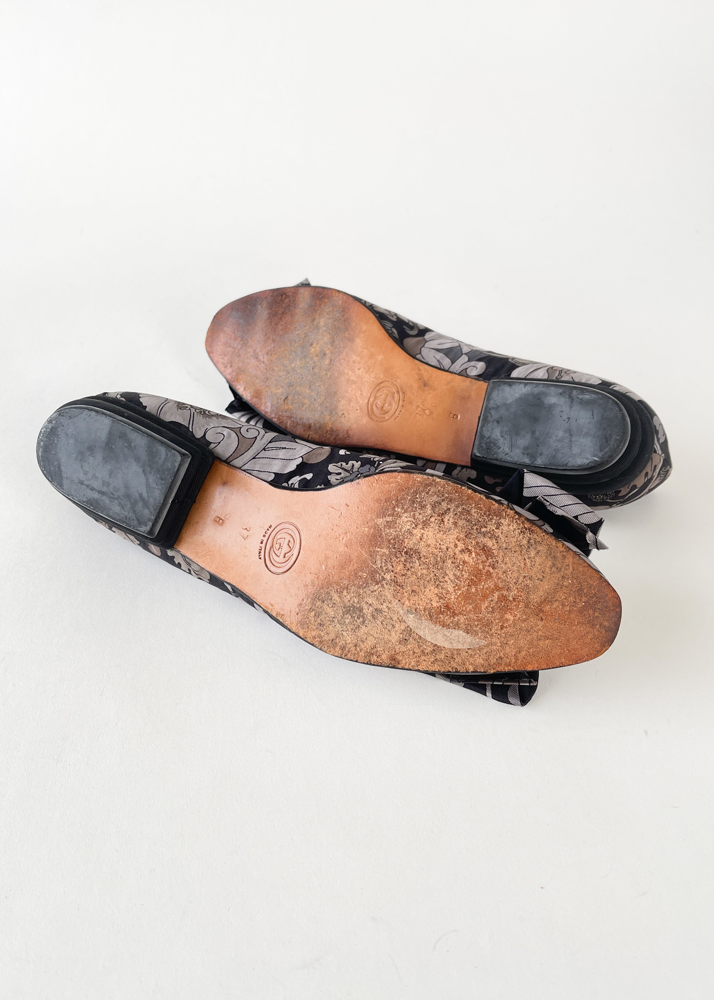Vintage 1980s Gucci Silk Flats