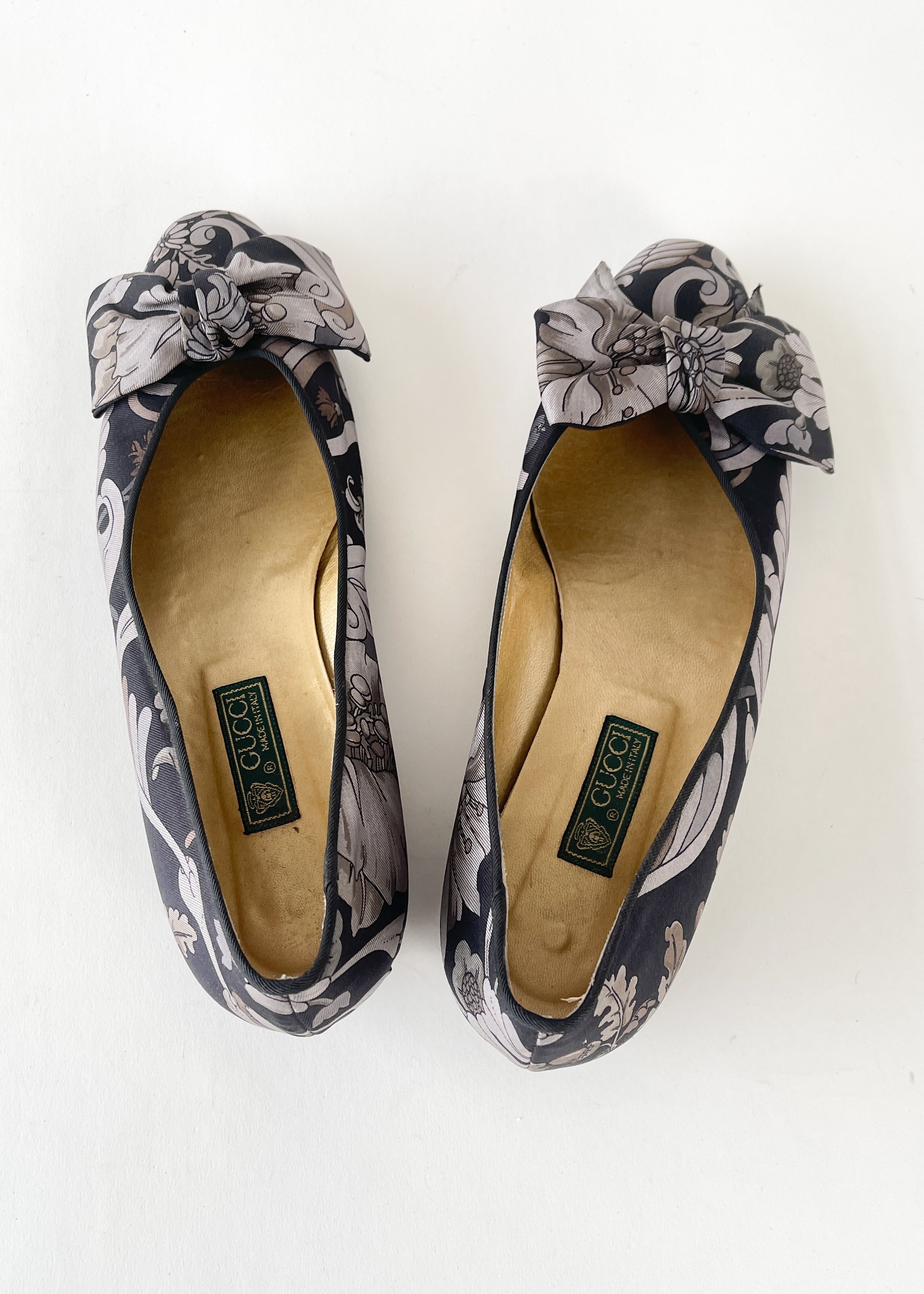 Vintage 1980s Gucci Silk Flats