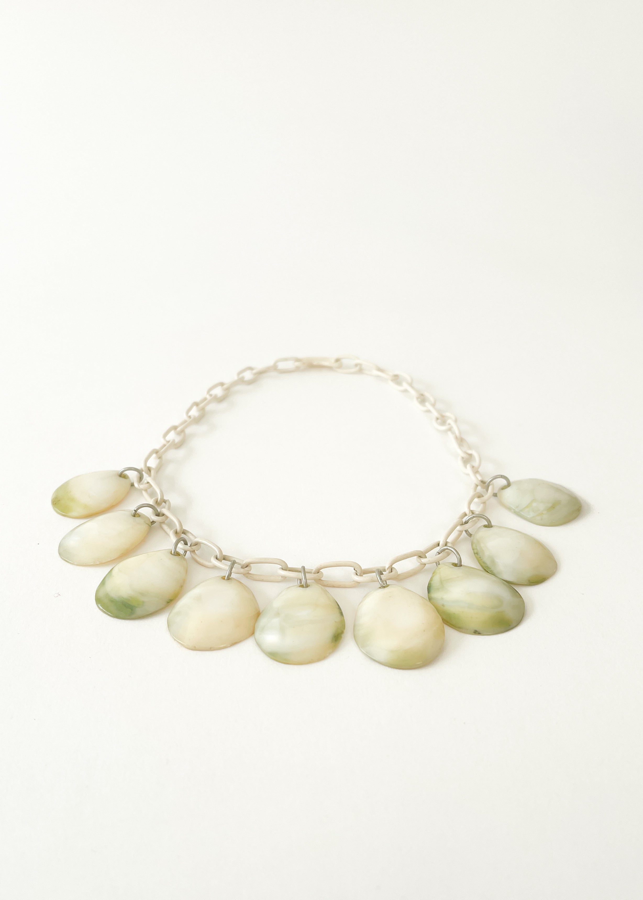 Vintage 1940s Shell Necklace