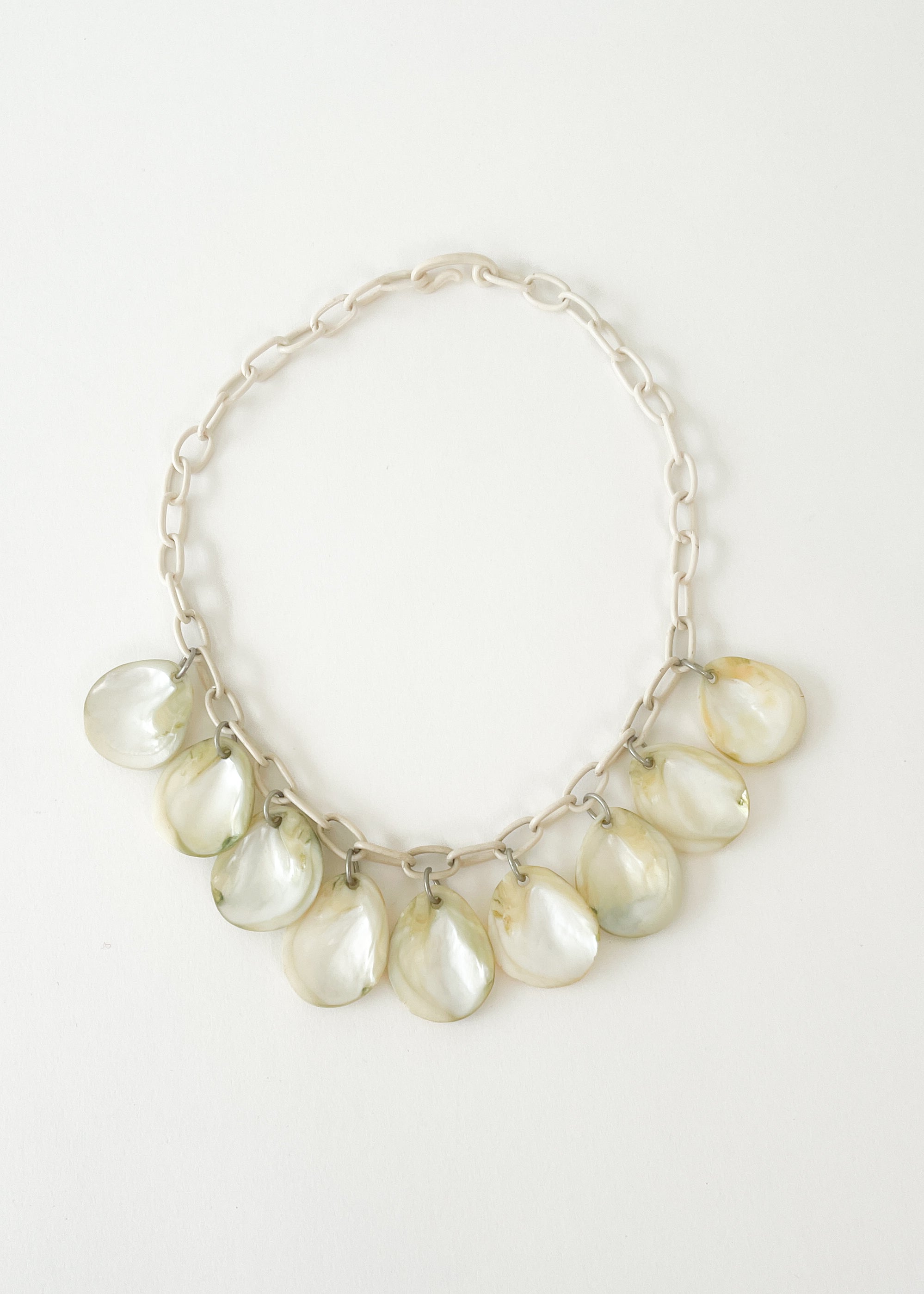 Vintage 1940s Shell Necklace