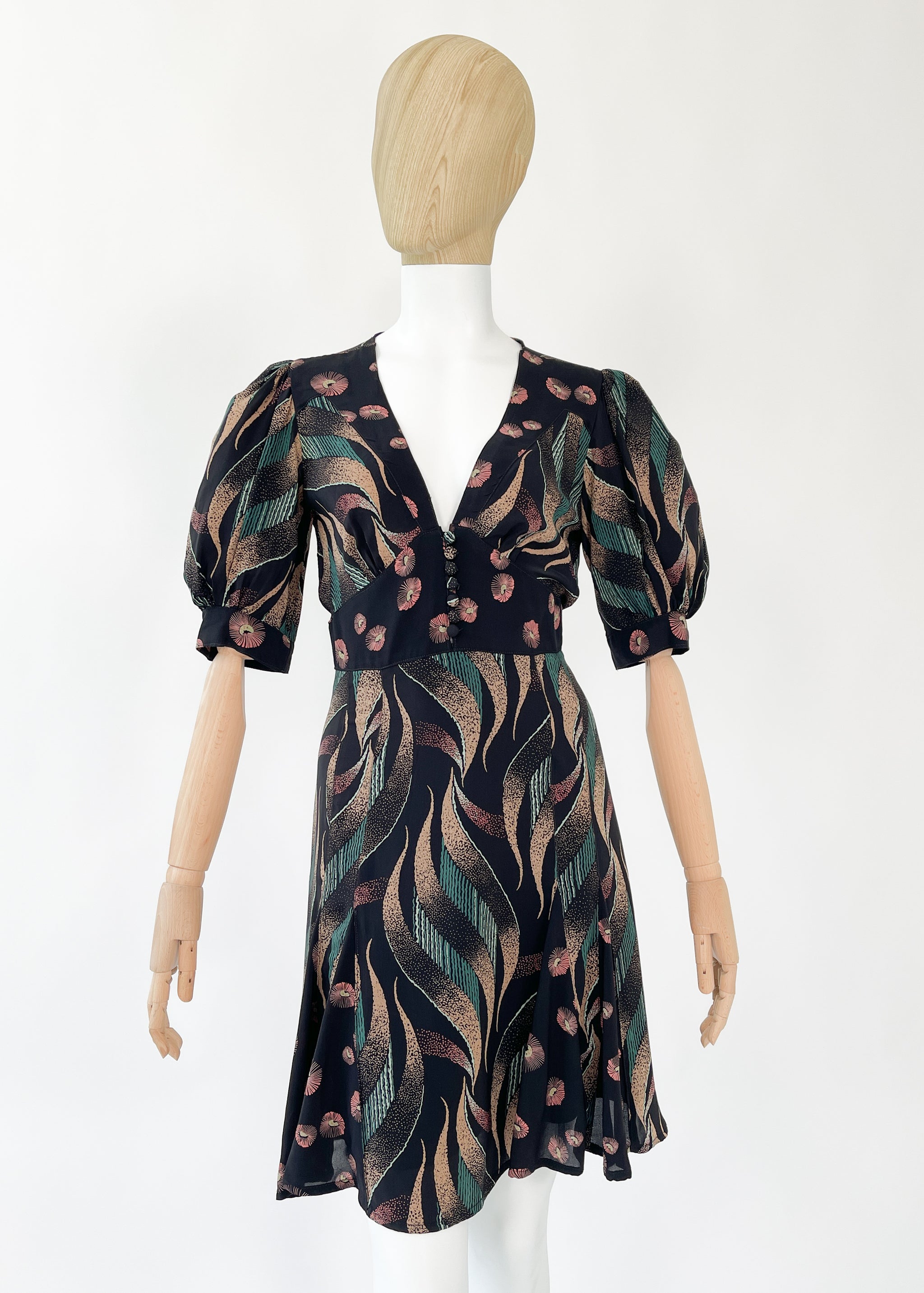 mini dress 1970s Vintage Jeff Banks secretsale Drapey Faux Leather Mini The Measurements of the Color:Iv/Pl