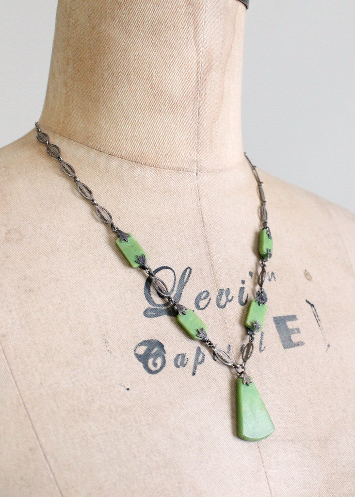 Vintage 1920s Green Czech Glass Flapper Necklace