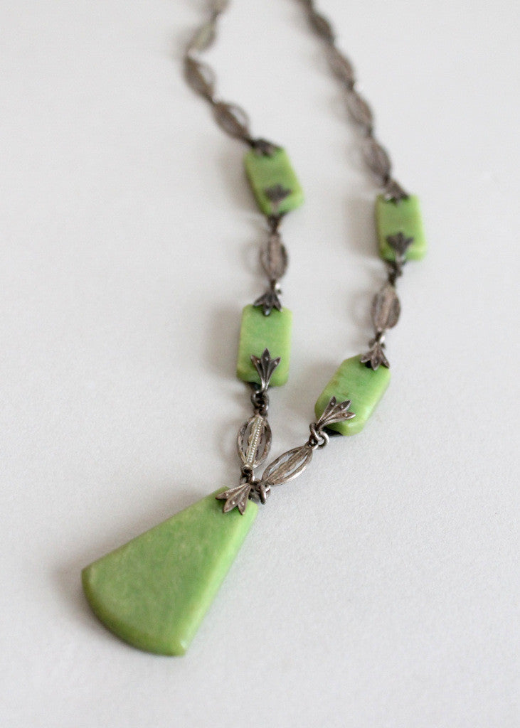 Vintage 1920s Green Czech Glass Flapper Necklace