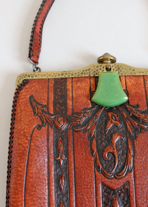 Small leather goods made from leather off-cuts – Polène