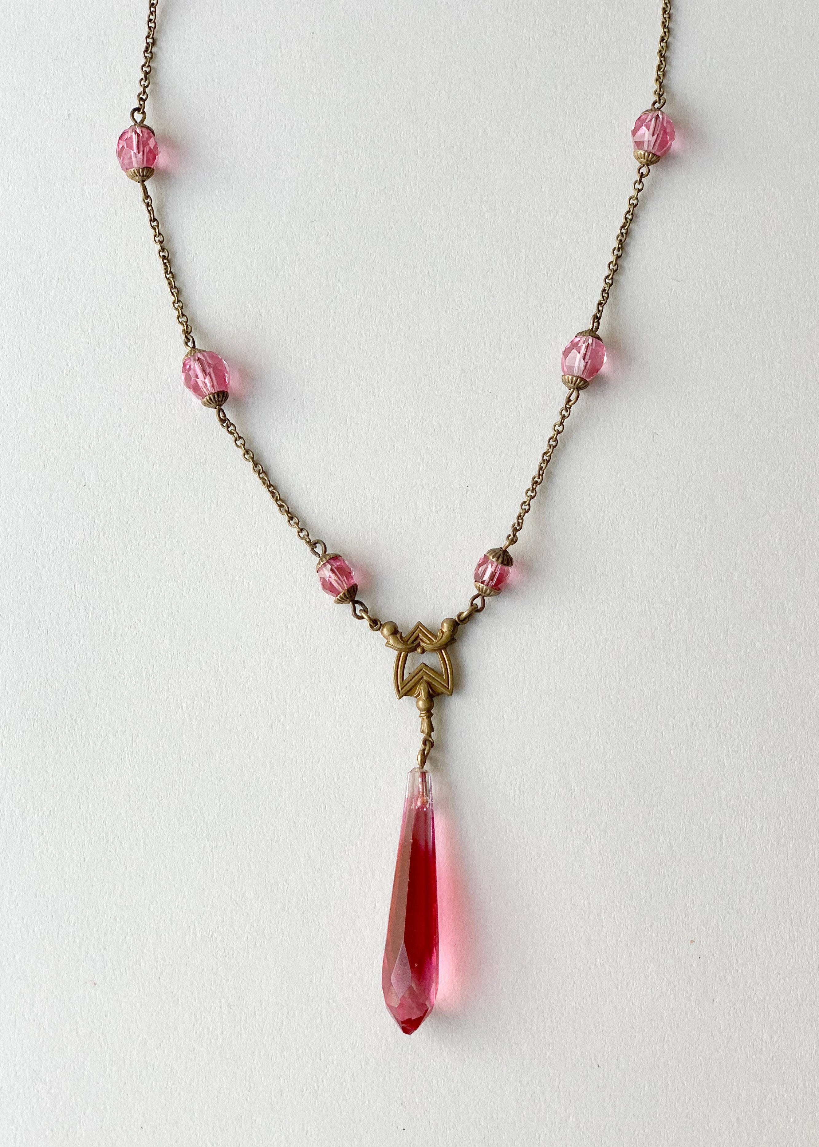 Vintage 1920s Pink Glass Teardrop Necklace