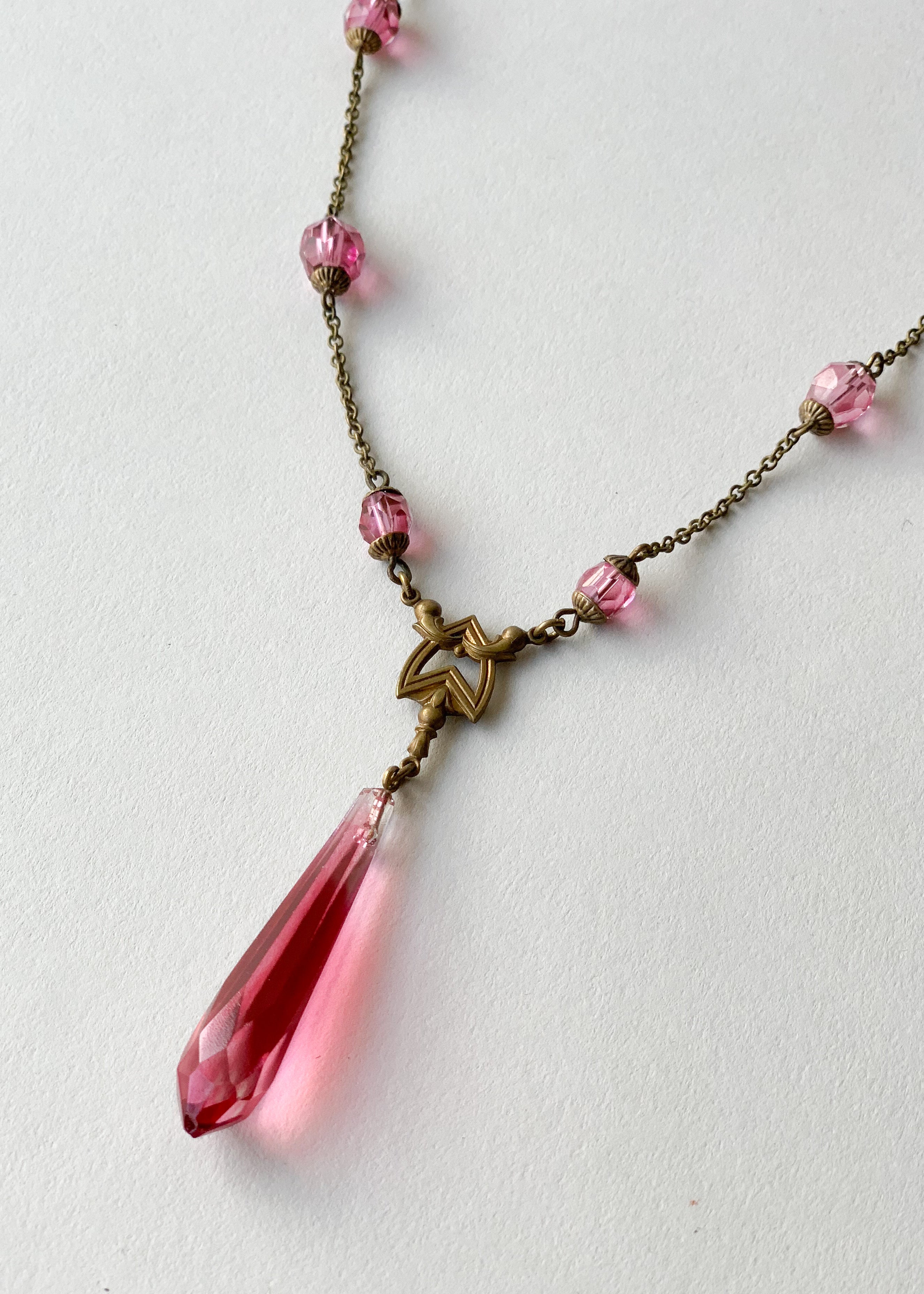 Vintage 1920s Pink Glass Teardrop Necklace