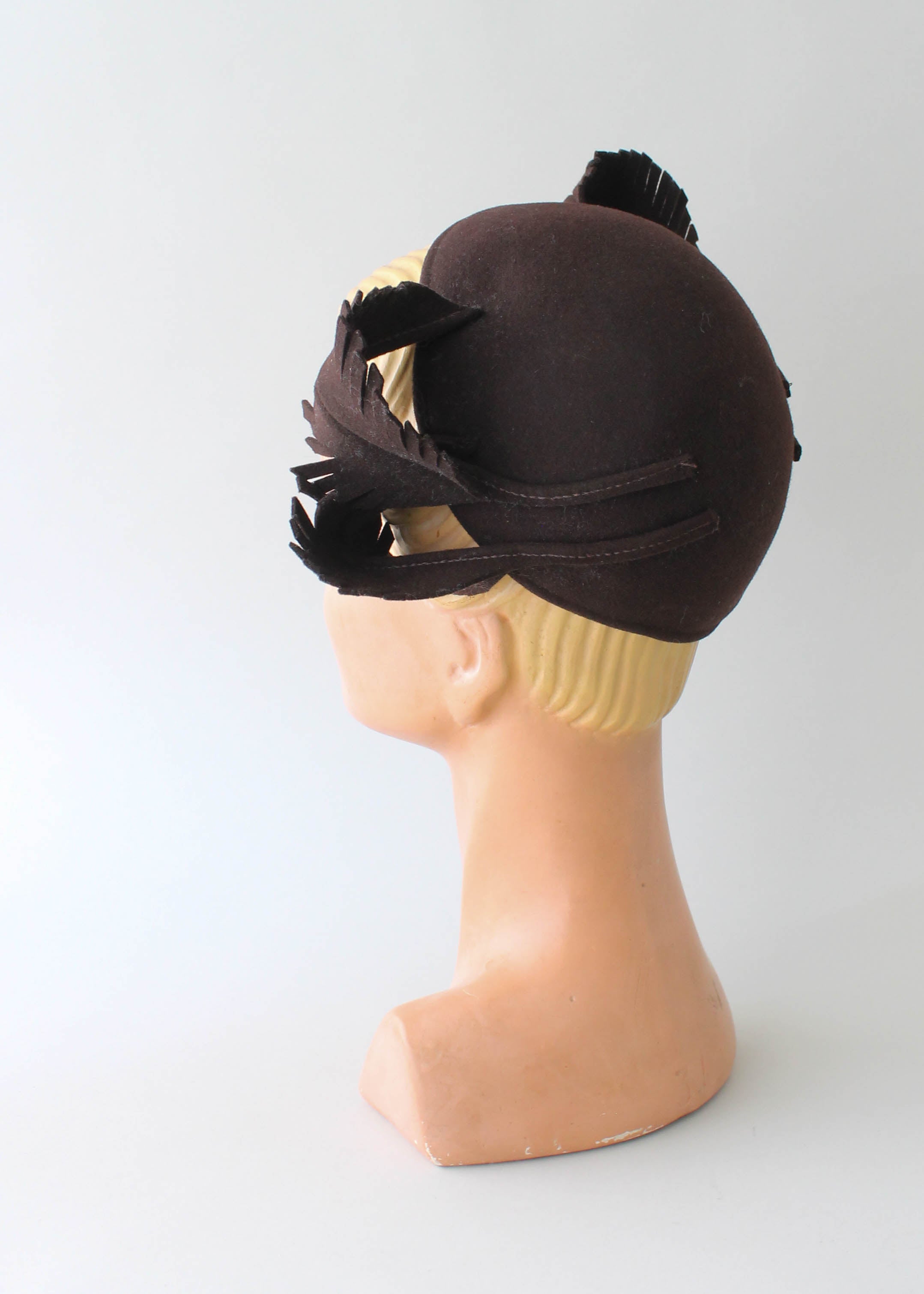 Vintage 1930s Brown Felt Cap with Art Deco Leaves