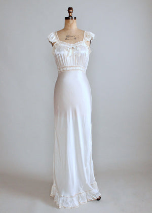 Vintage 1930s Ivory Silk and Lace Bow Front Nightgown