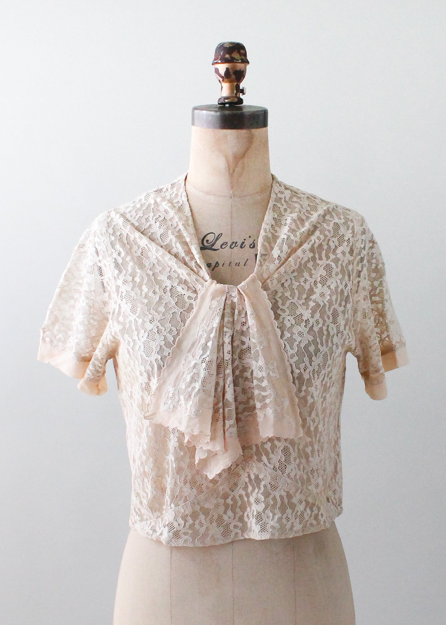 Vintage 1930s Jabot Lace Top