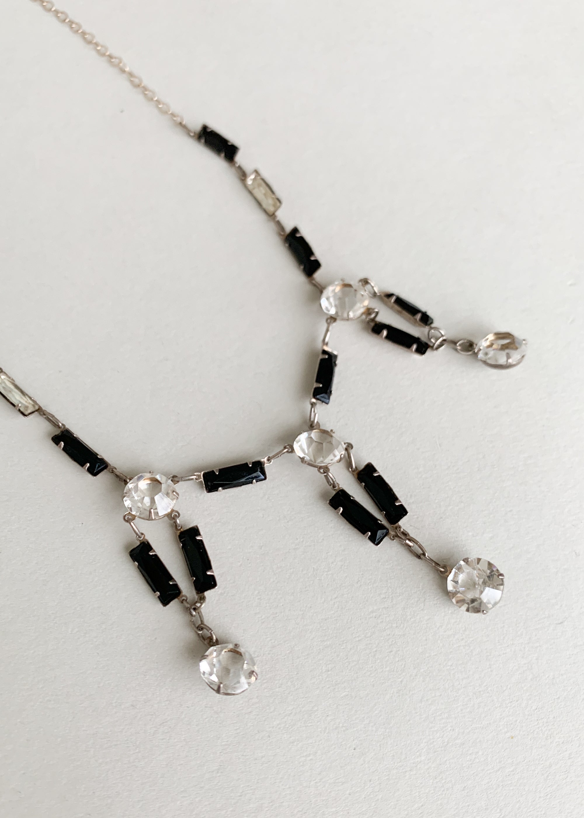 Vintage 1930s Deco Black and White Necklace