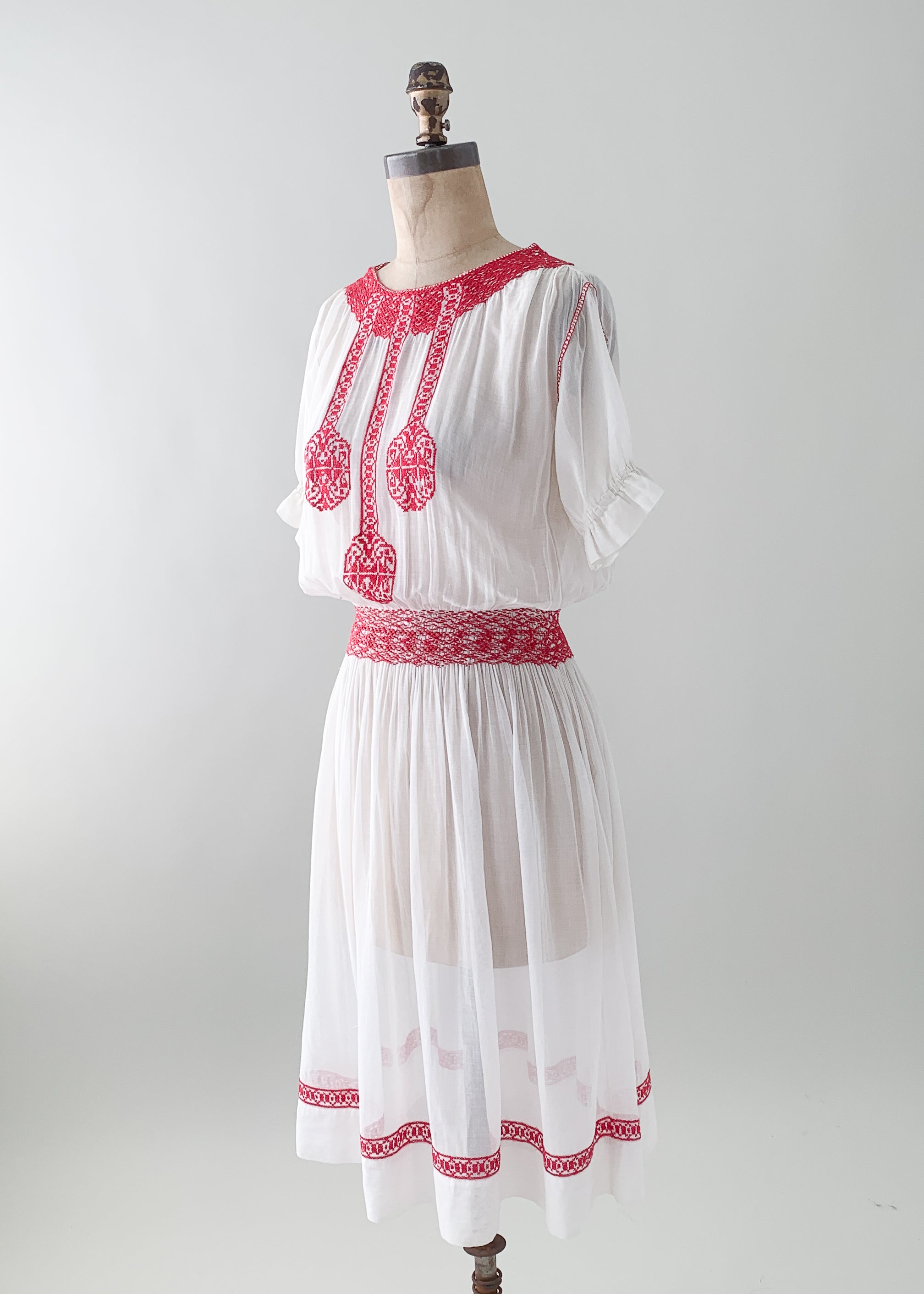 Vintage 1930s Embroidered Cotton Dress