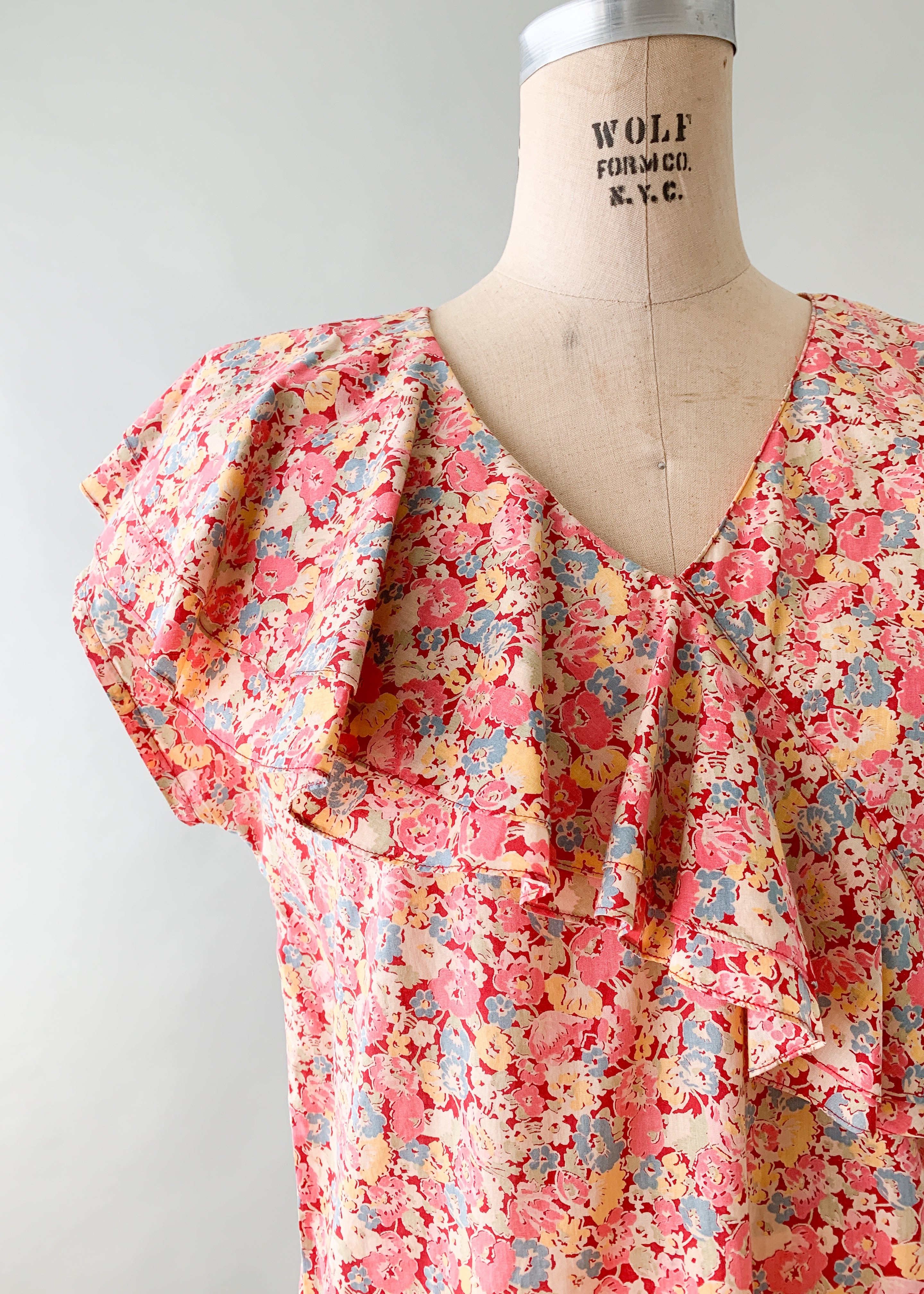 Vintage 1930s Feedsack Cotton Ruffle Top