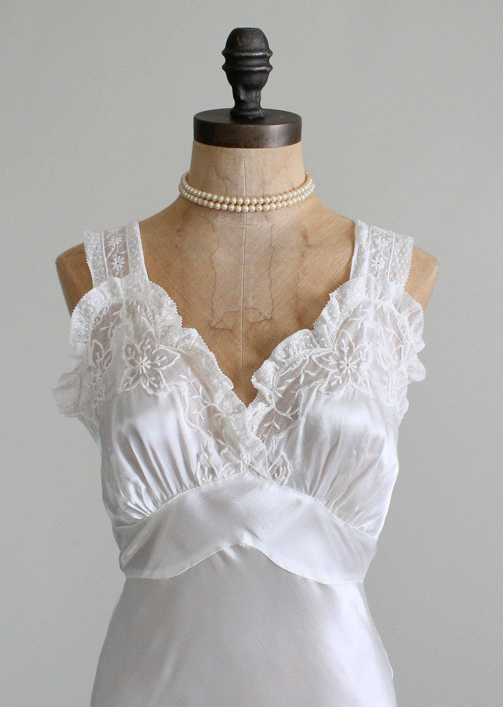 Vintage 1940s Forty Winks Silk and Lace Nightgown