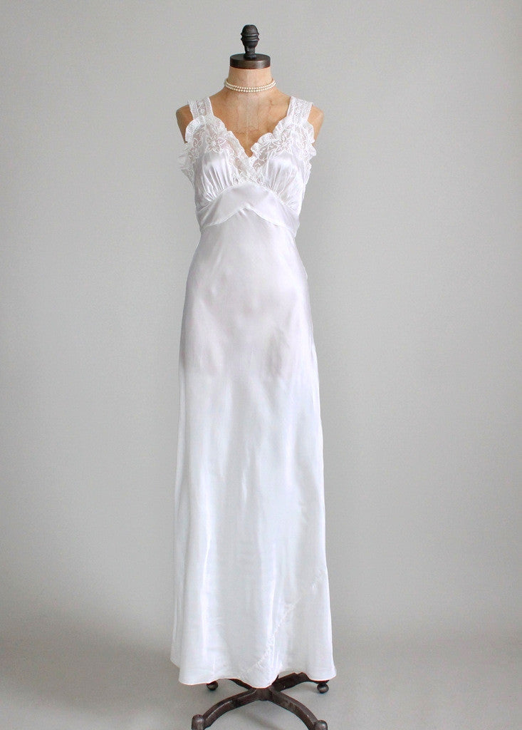 Vintage 1940s Forty Winks Silk and Lace Nightgown