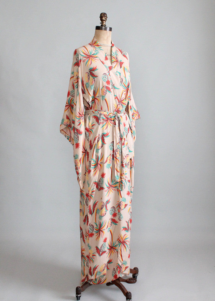 Vintage 1940s Tropical Print Rayon Kimono Robe