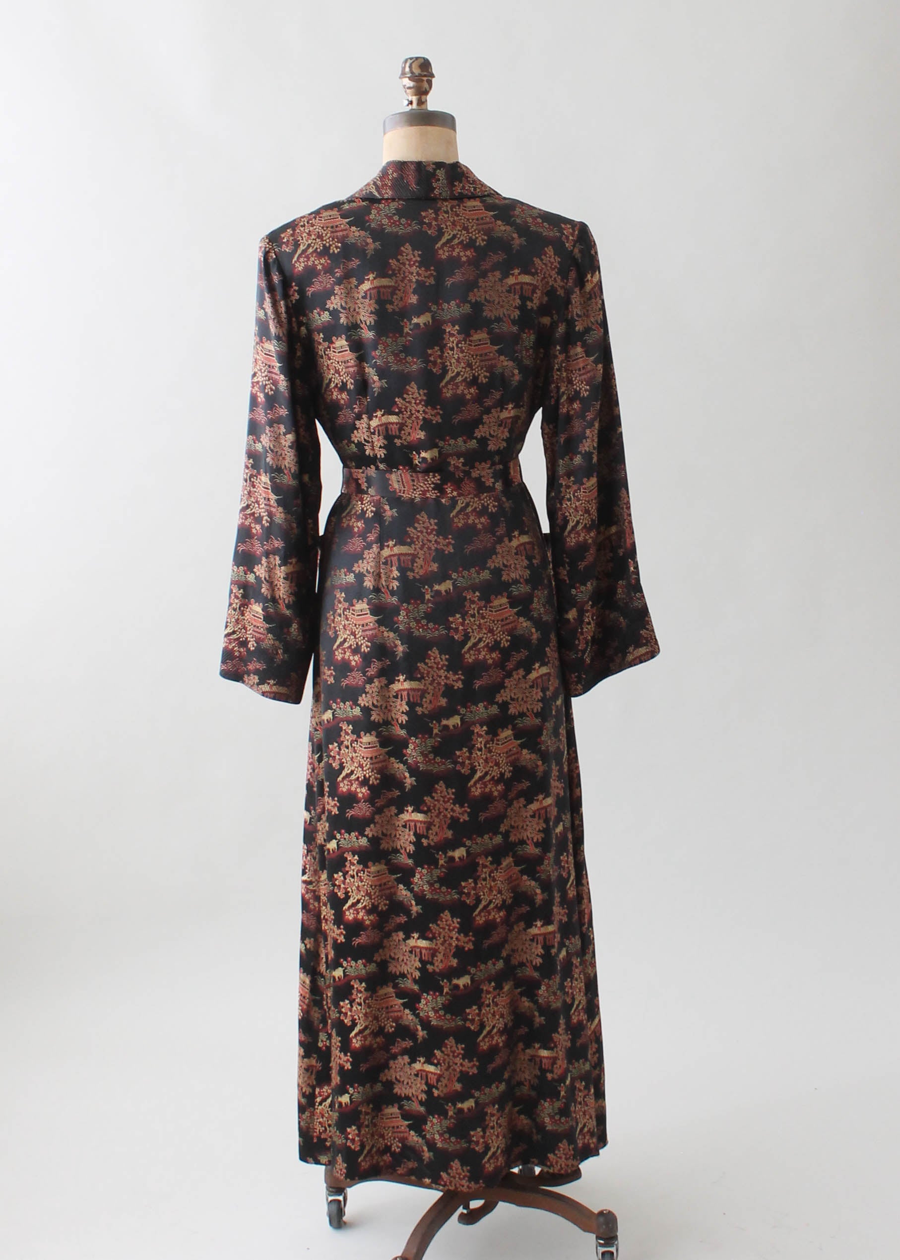 Vintage 1940s Asian Silk Long Robe