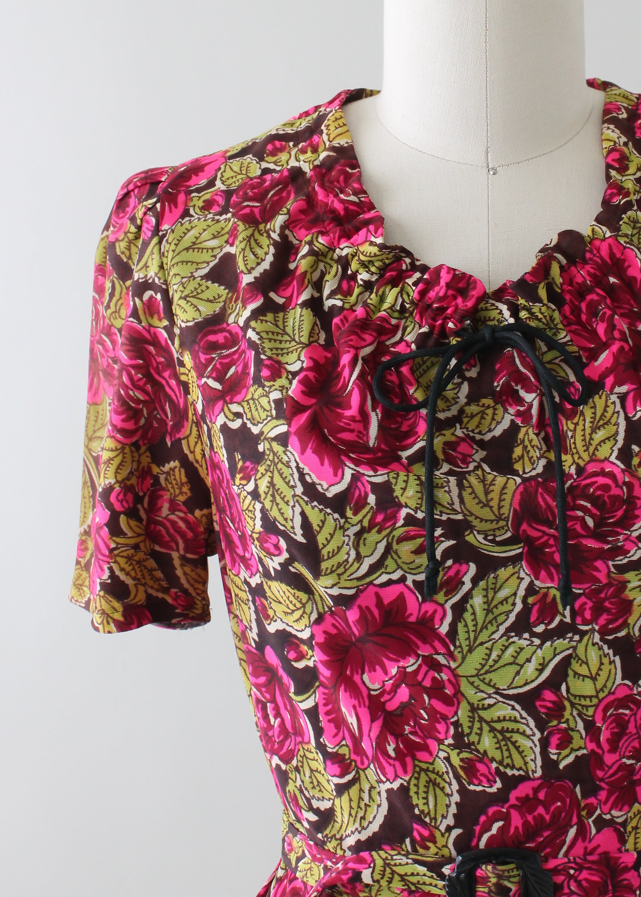 Vintage 1940s Floral Print Rayon Jersey Day Dress
