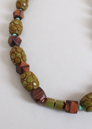 Vintage 1940s Chunky Green Bakelite and Wood Bead Necklace