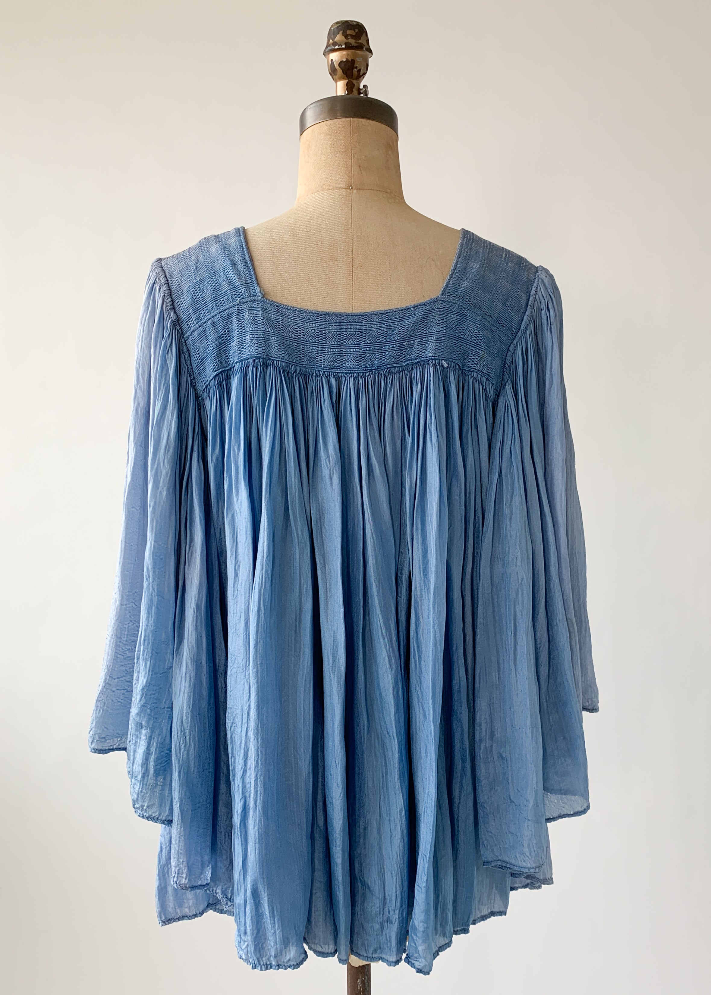 Vintage 1960s Sky Blue Pleated Top