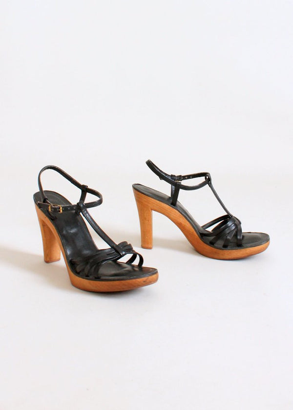 Bare discount traps heels