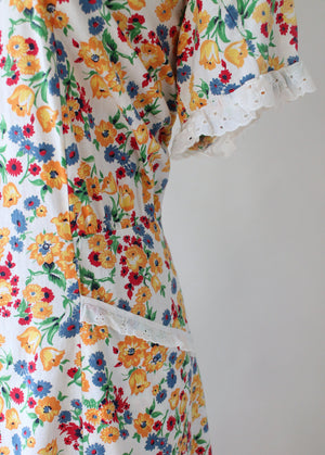Vintage 1930s Floral Feedsack and Lace Day Dress