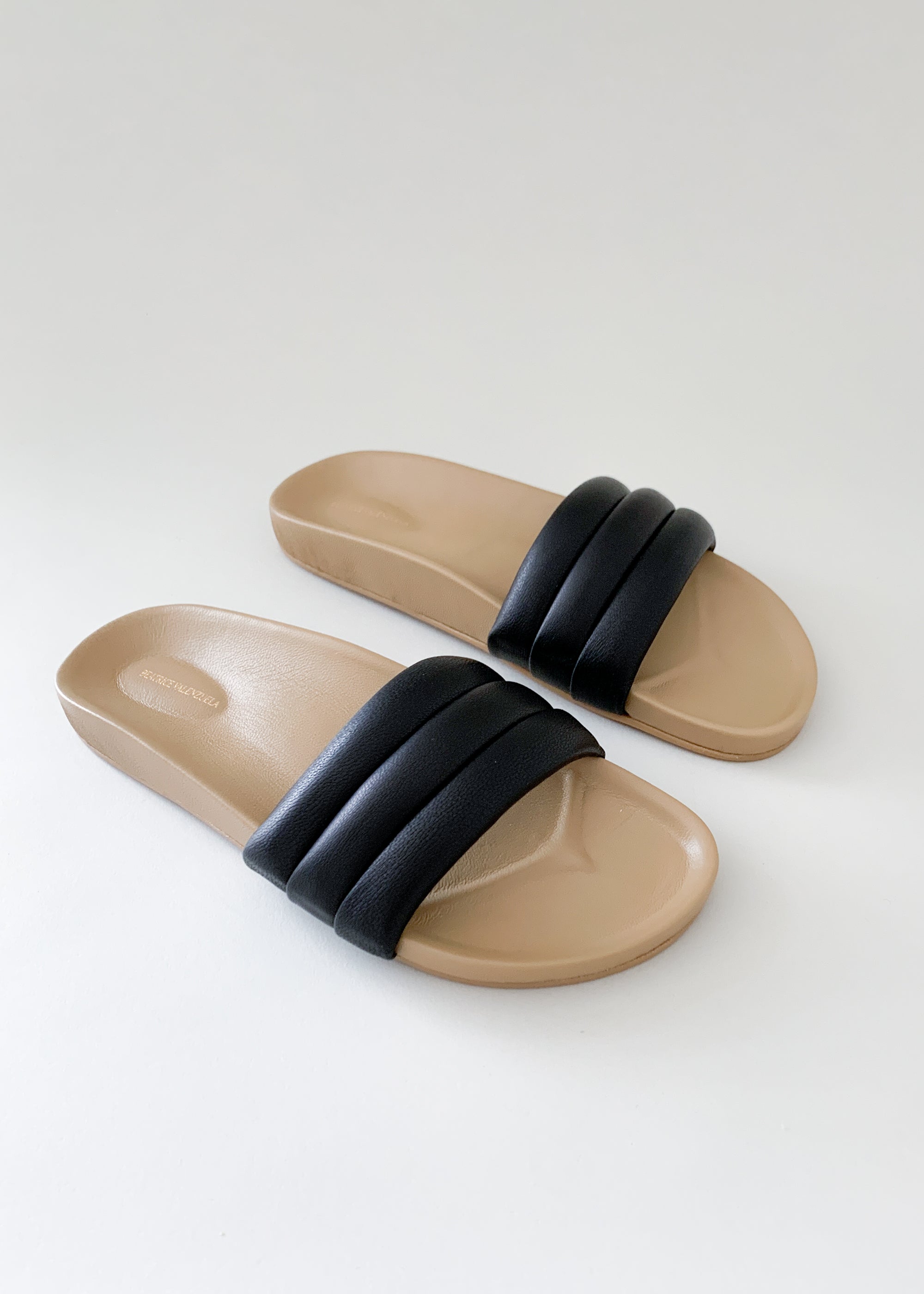Beatrice Valenzuela Sandalia - Black