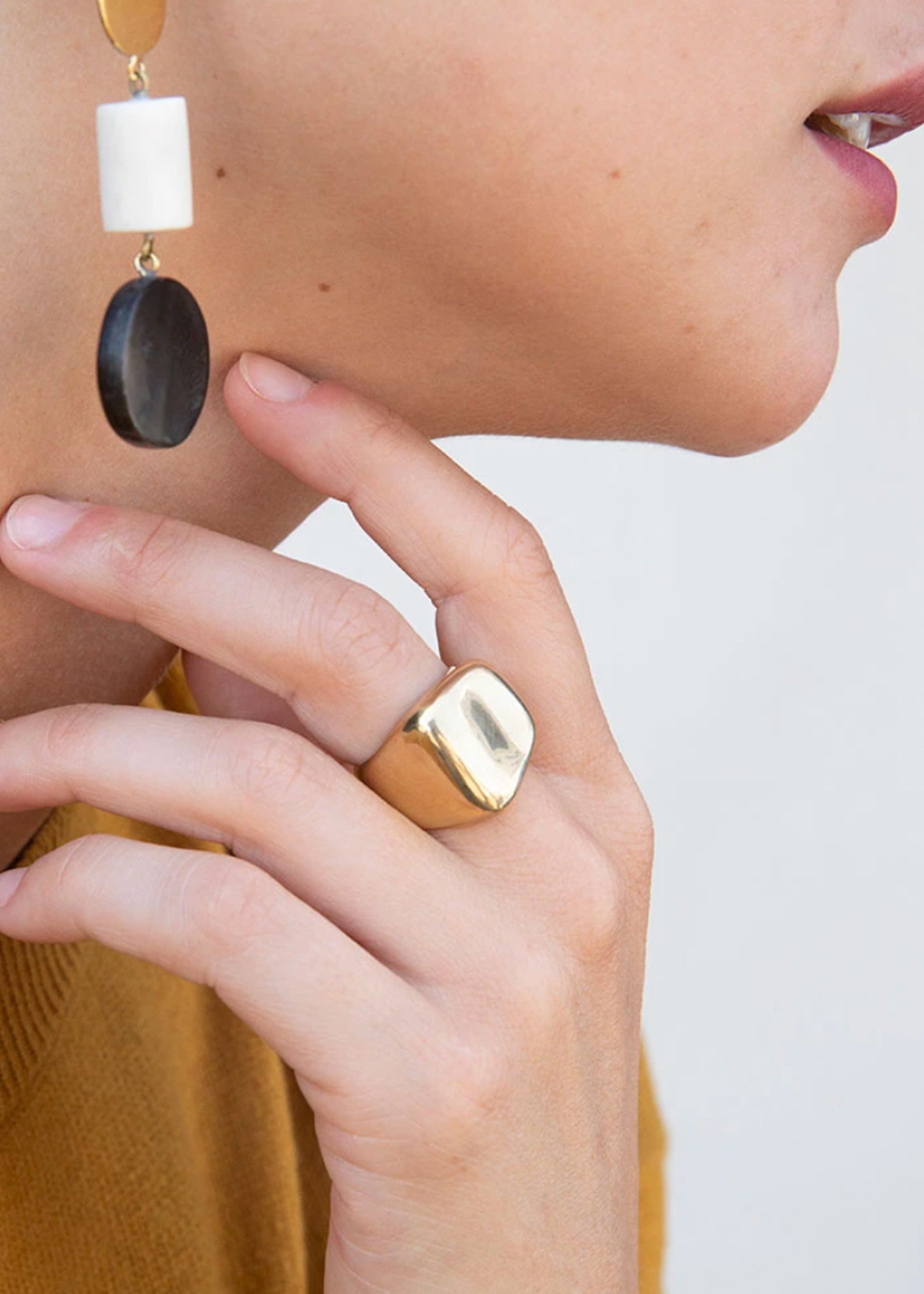 Bahari Statement Ring