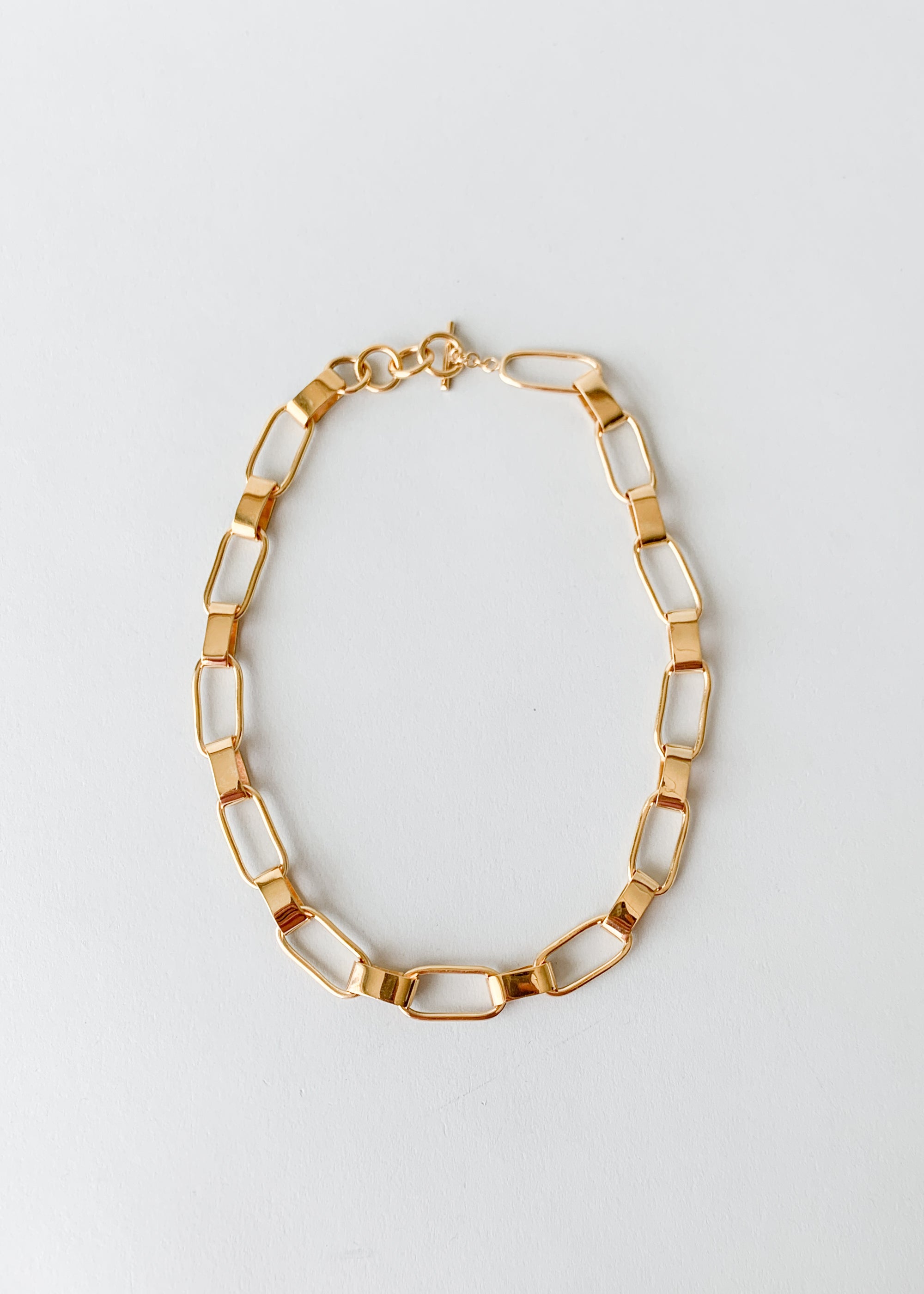 Capsule Collar Necklace