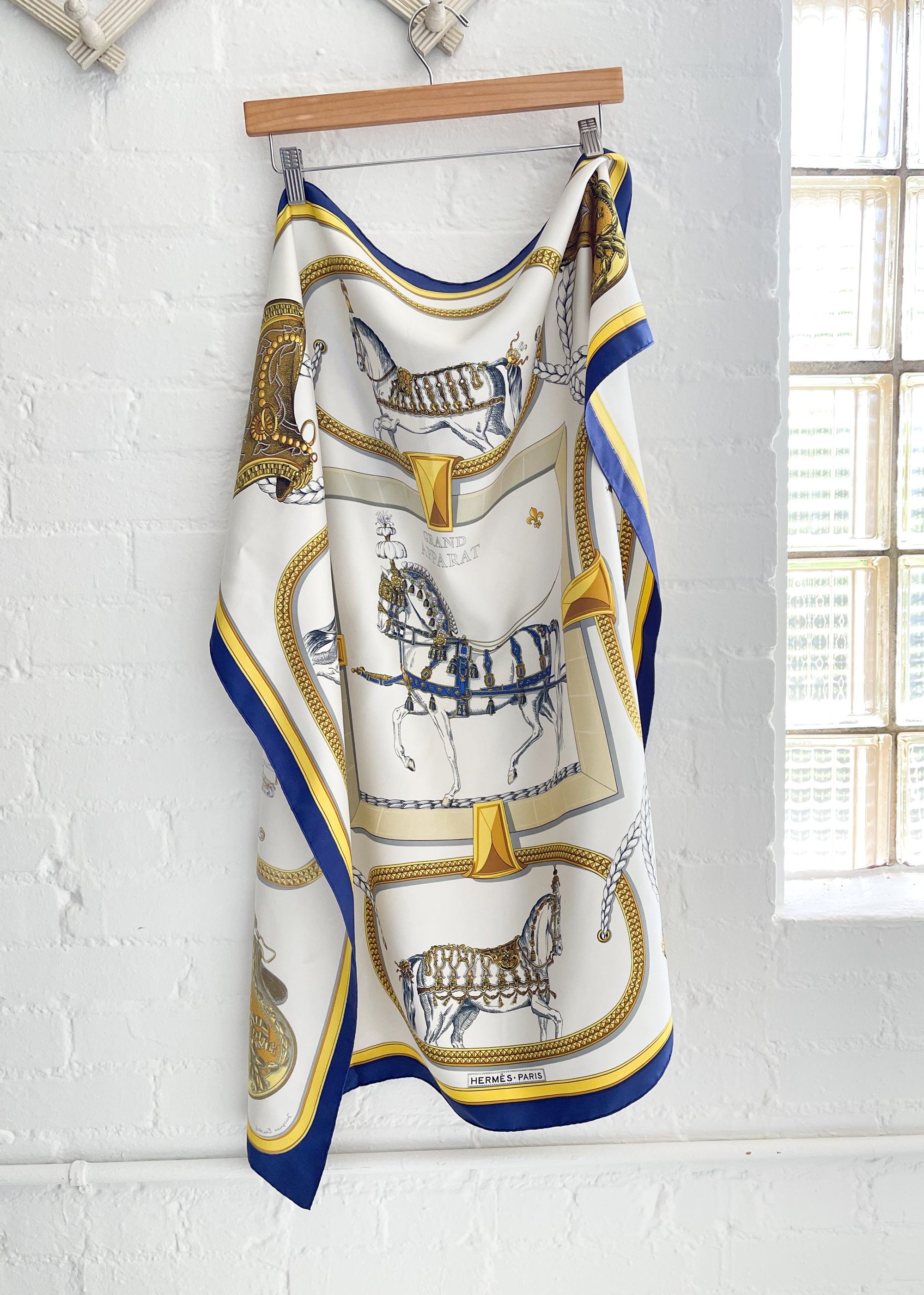 Hermès Grand Apparat Scarf