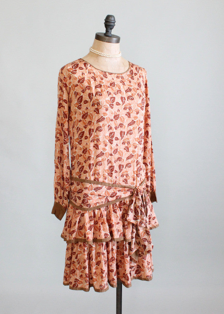 Vintage 1920s Falling Leaves Silk Flapper Dress