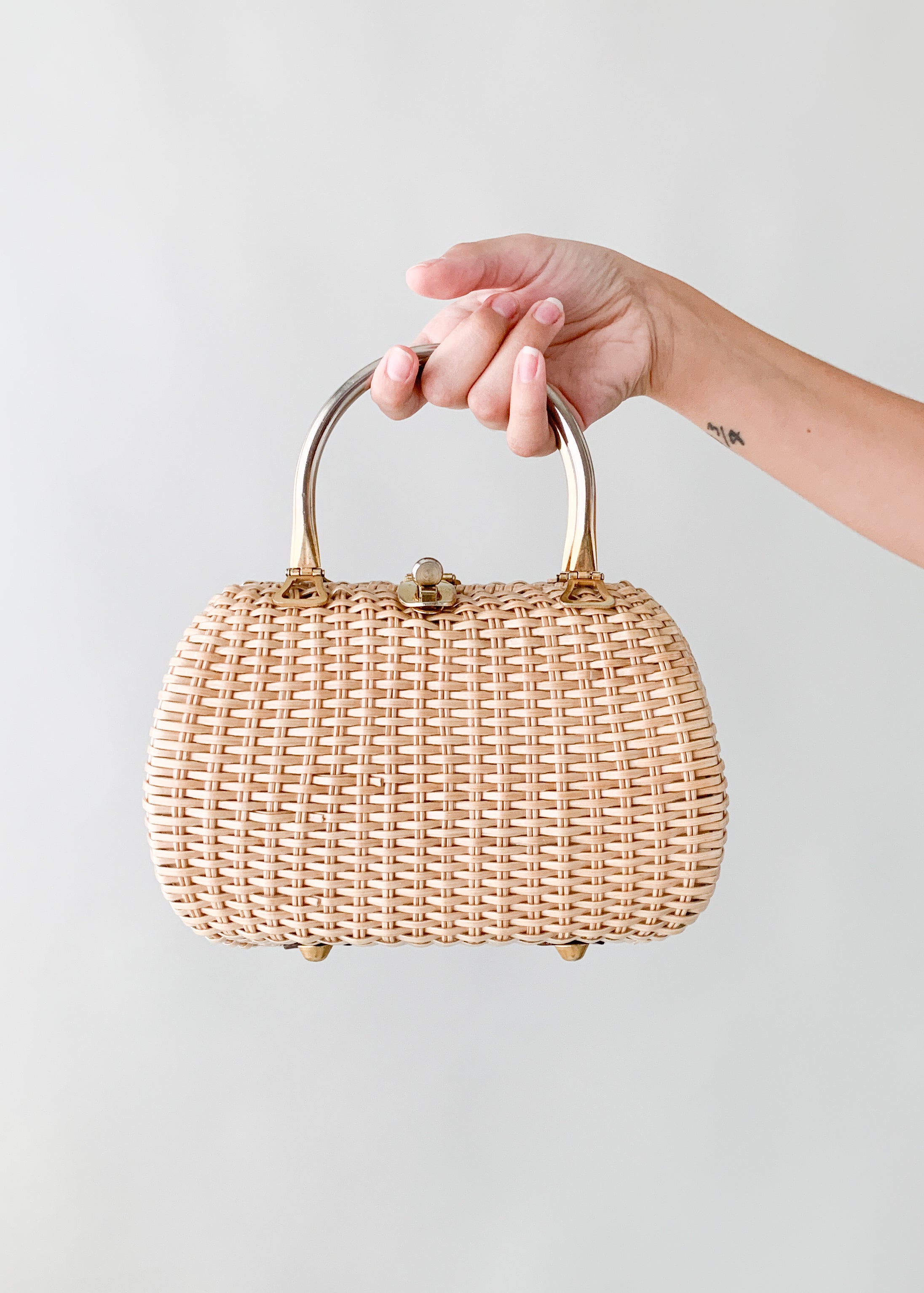 Vintage 1960s Wicker Purse