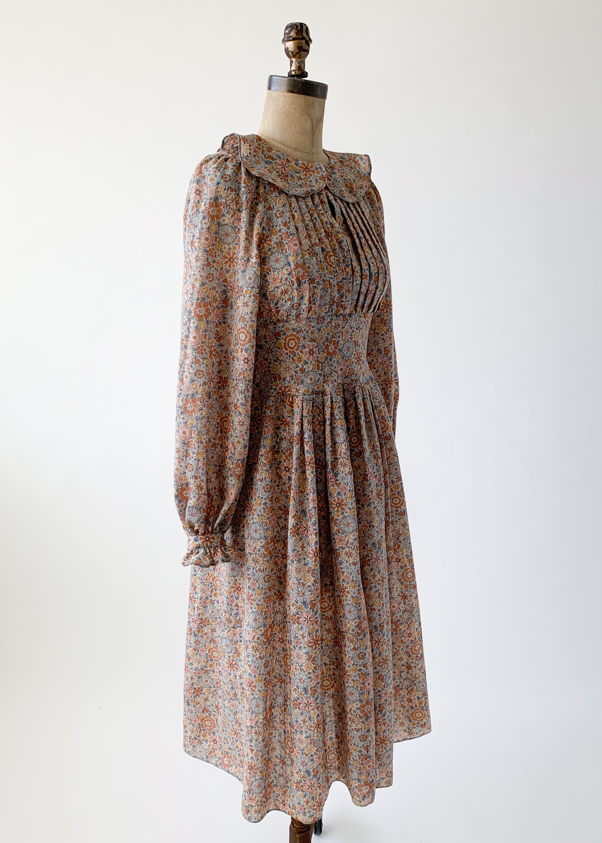 Vintage 1970s Albert Nippon Wool Dress