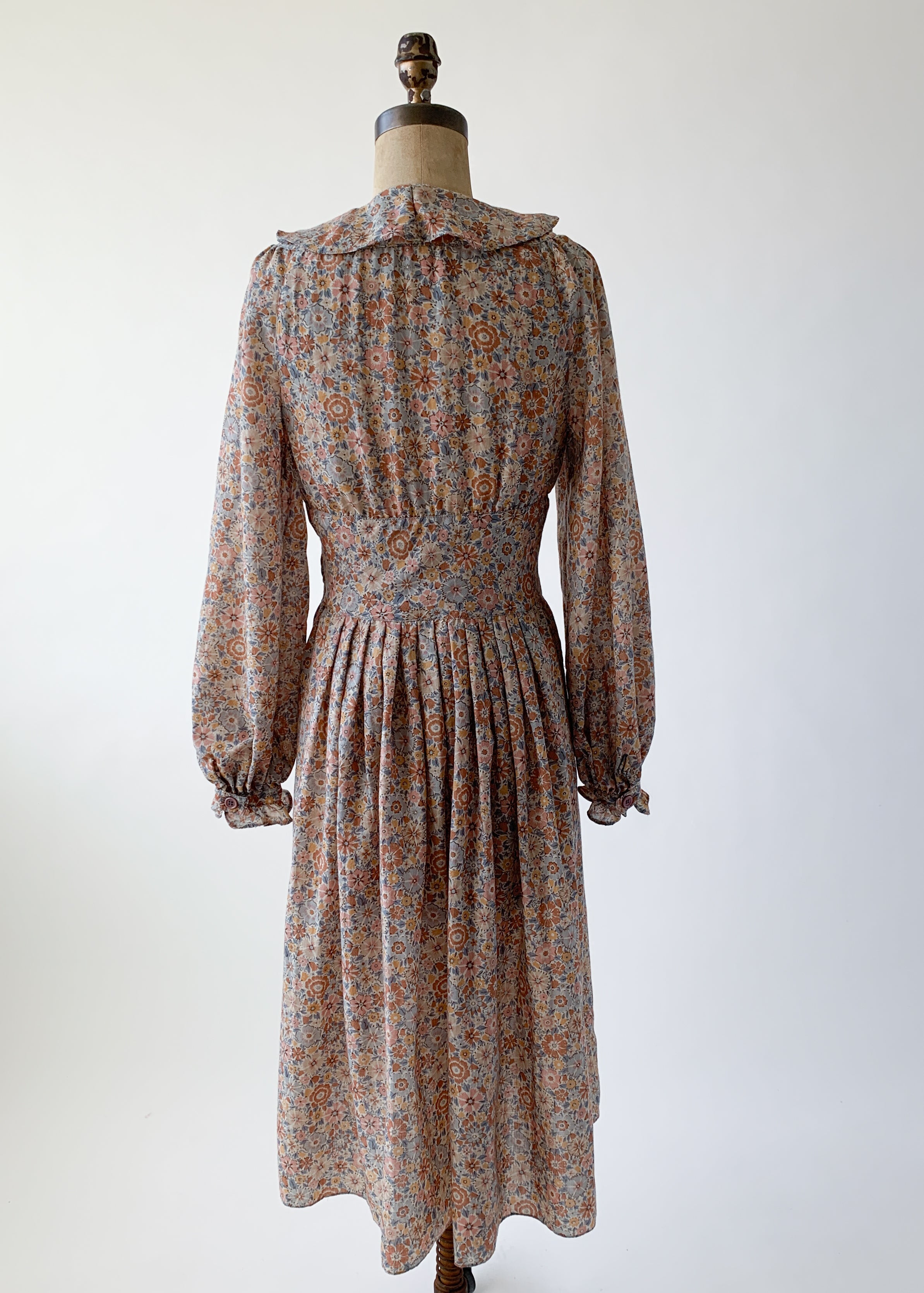 Vintage 1970s Albert Nippon Wool Dress