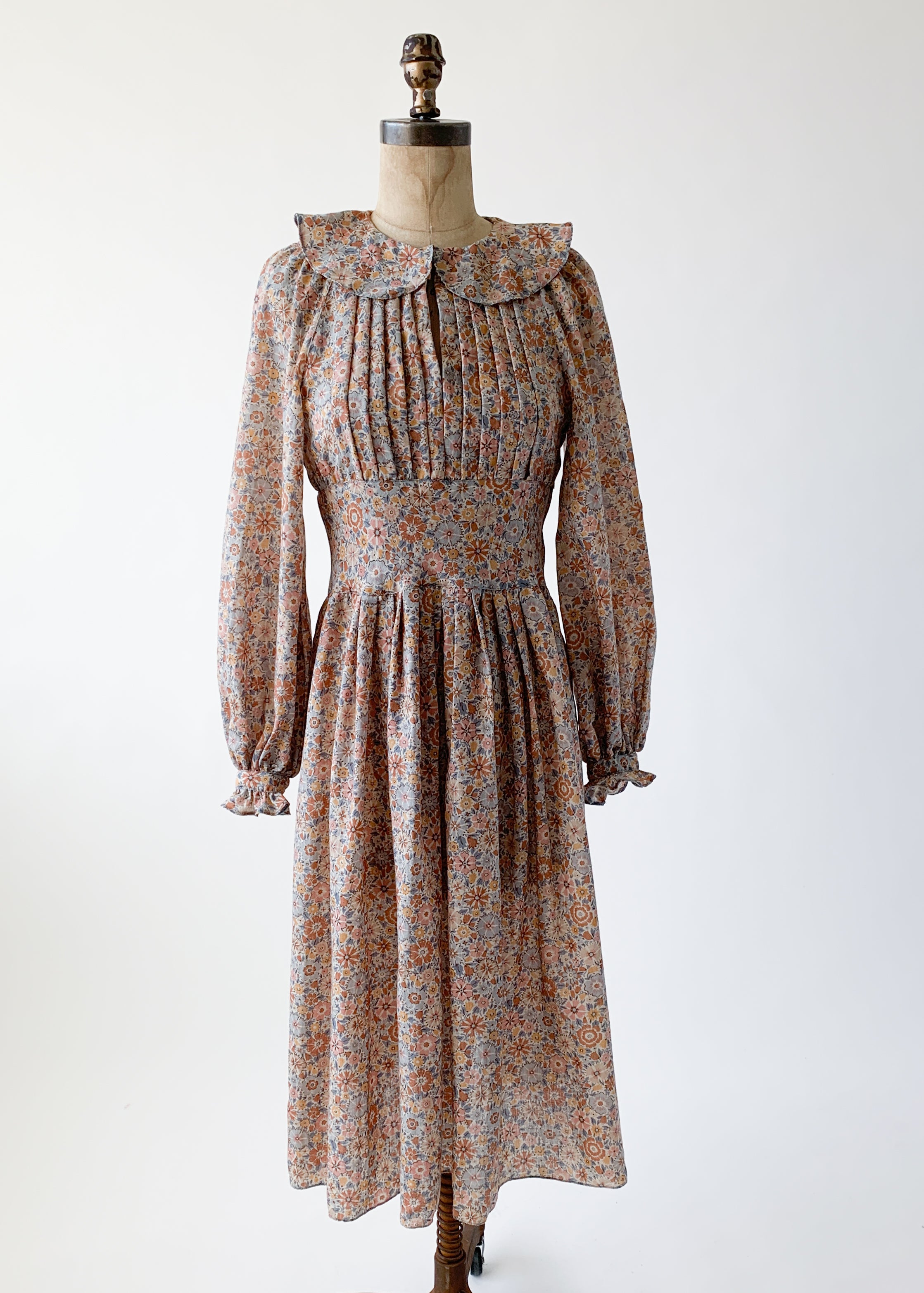 Vintage 1970s Albert Nippon Wool Dress
