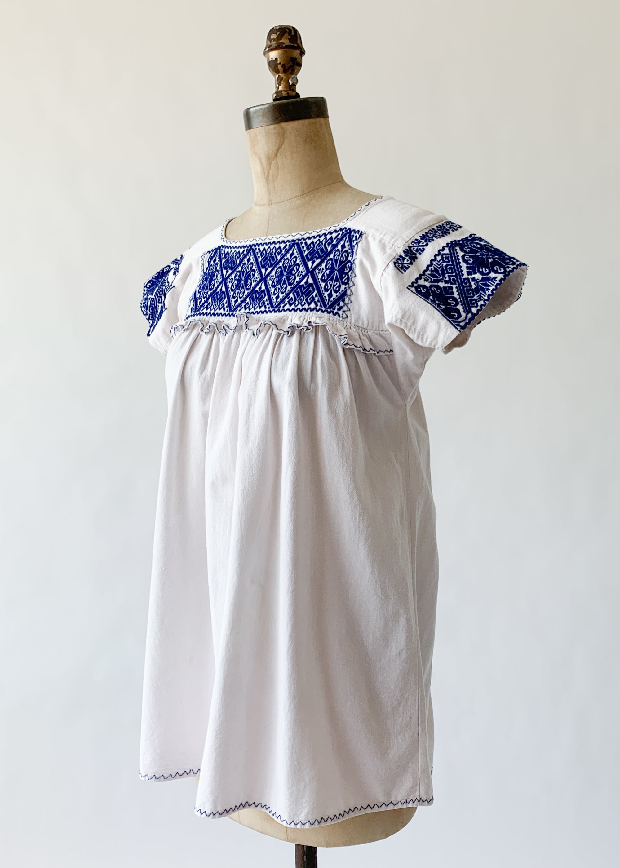 Vintage 1970s Mexican Embroidered Cotton Top