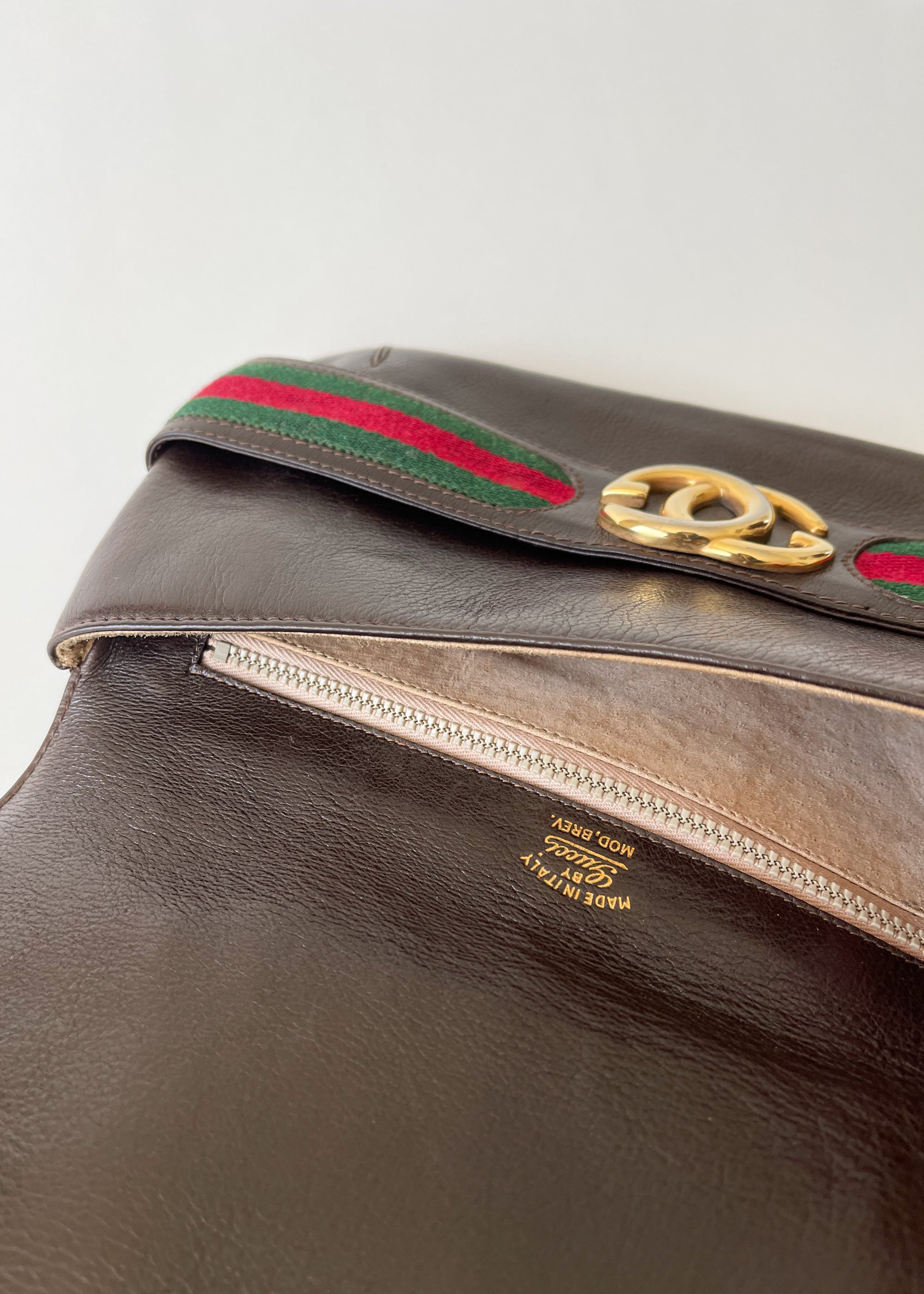 Vintage 1970s Gucci Leather Logo Clutch