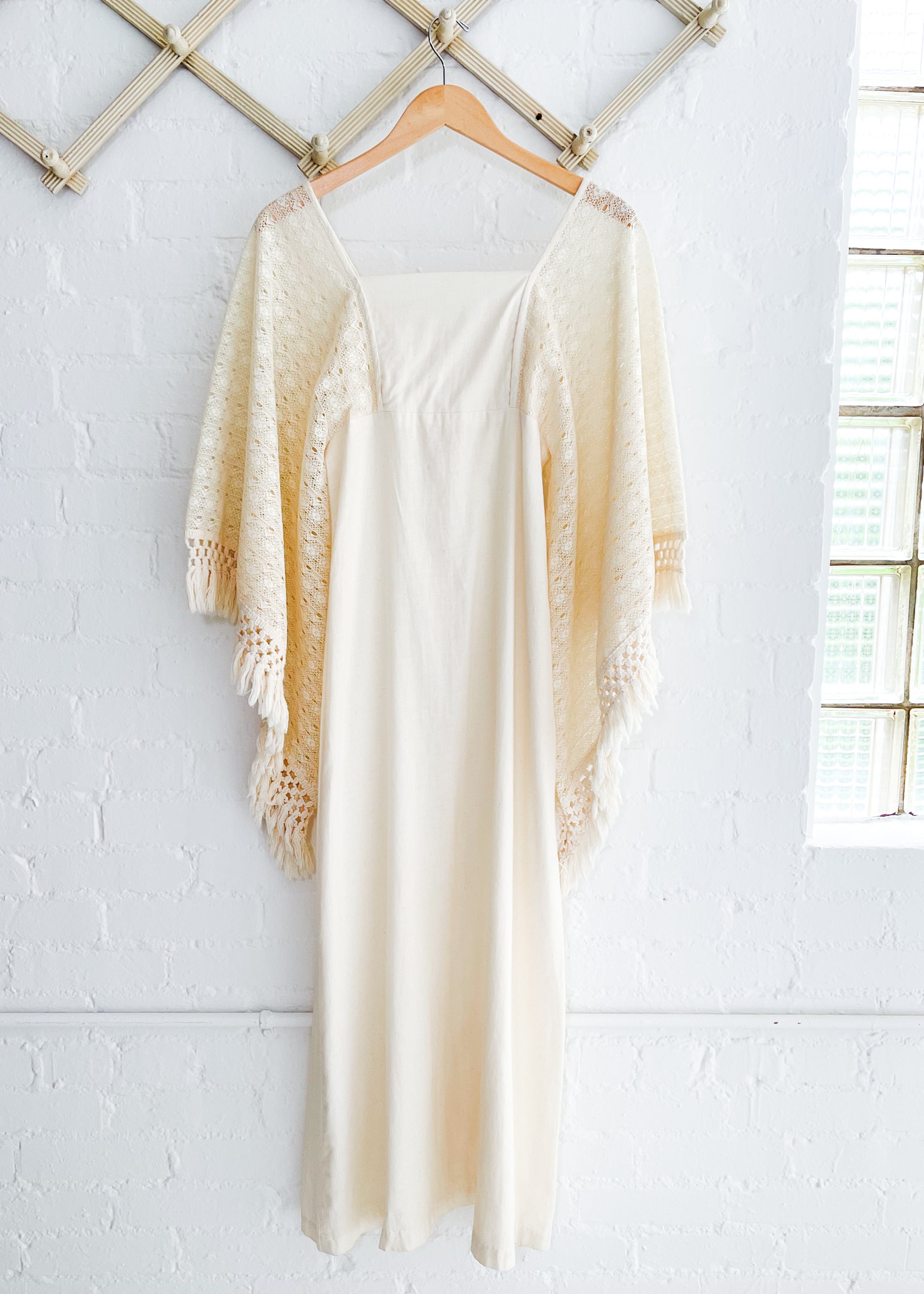 Vintage 1970s Angel Wing Sleeve Dress