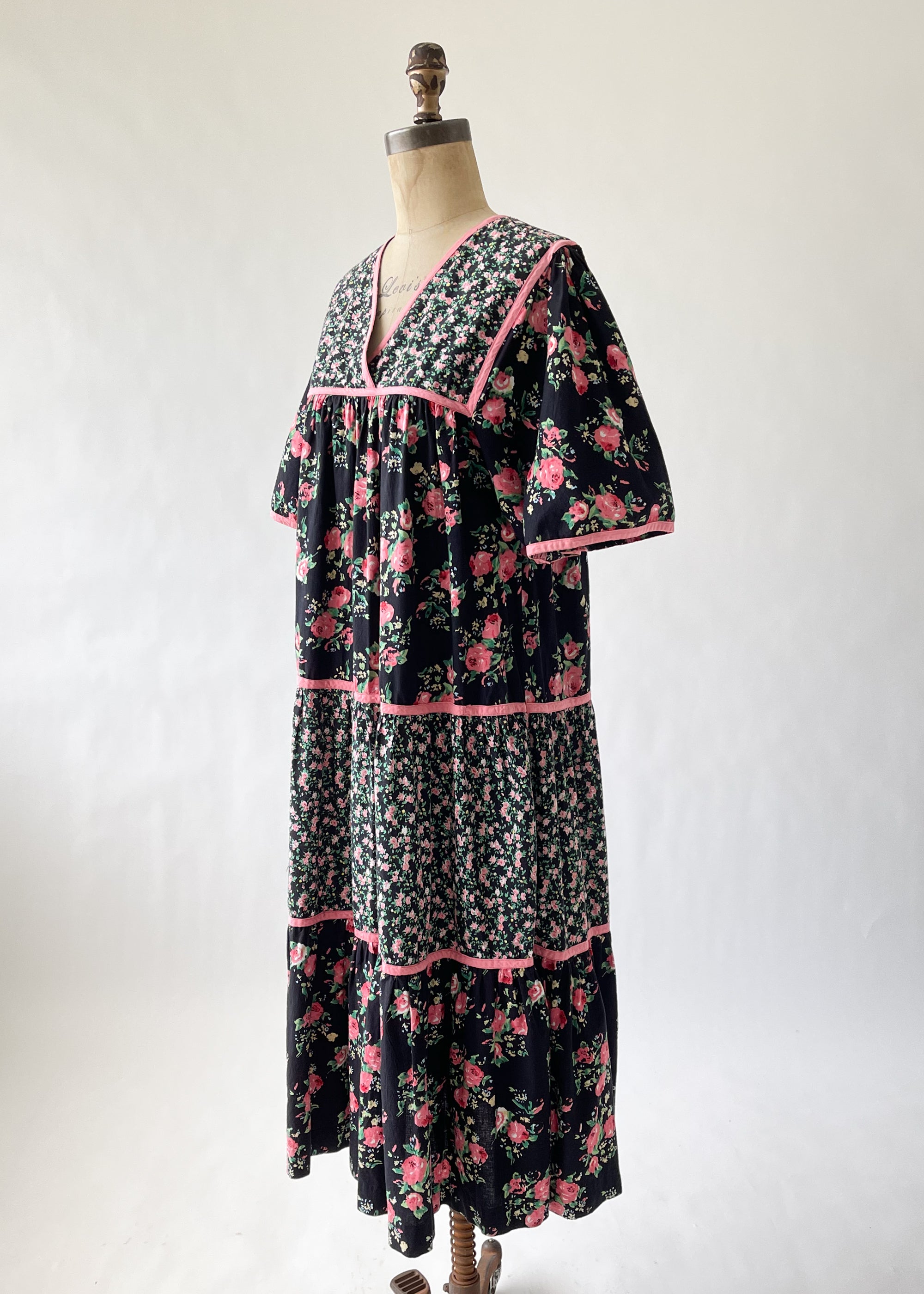 Vintage 1980s Floral Trapeze Dress