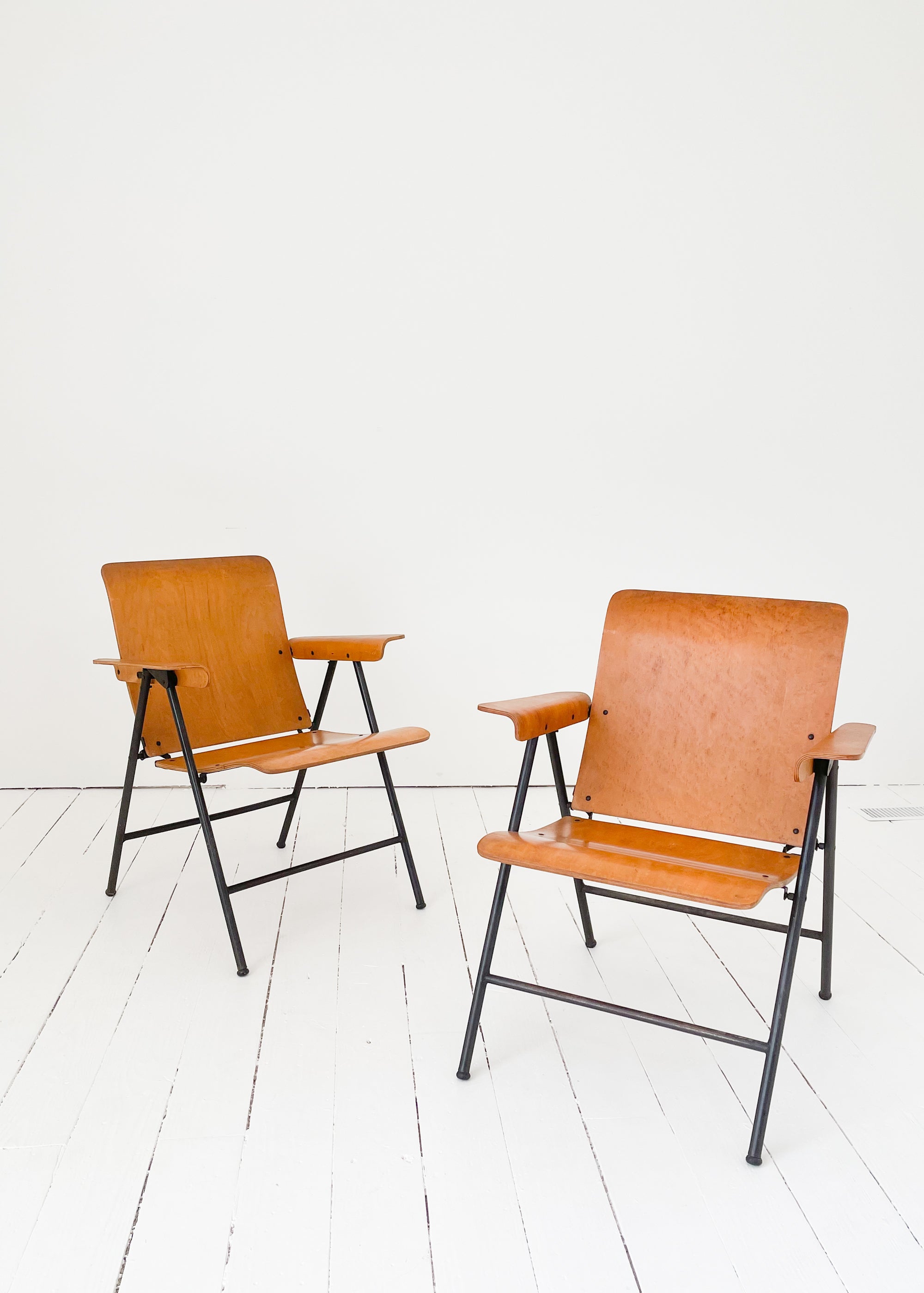 Vintage MCM Russel Wright Folding Chair