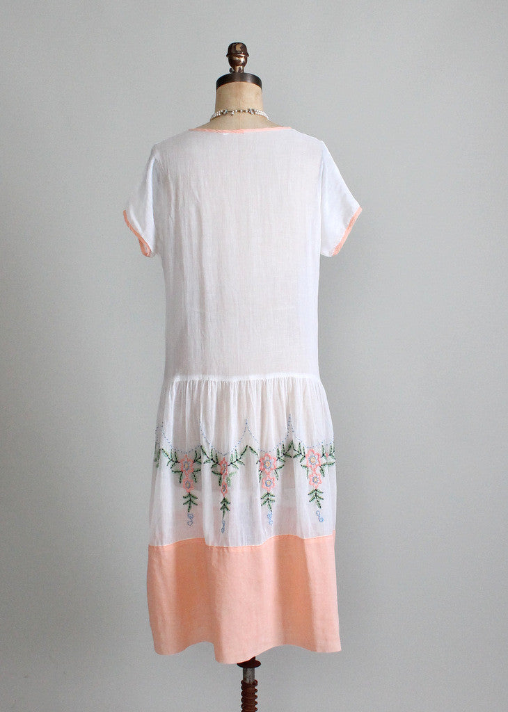 Vintage 1920s Flapper Day Dress