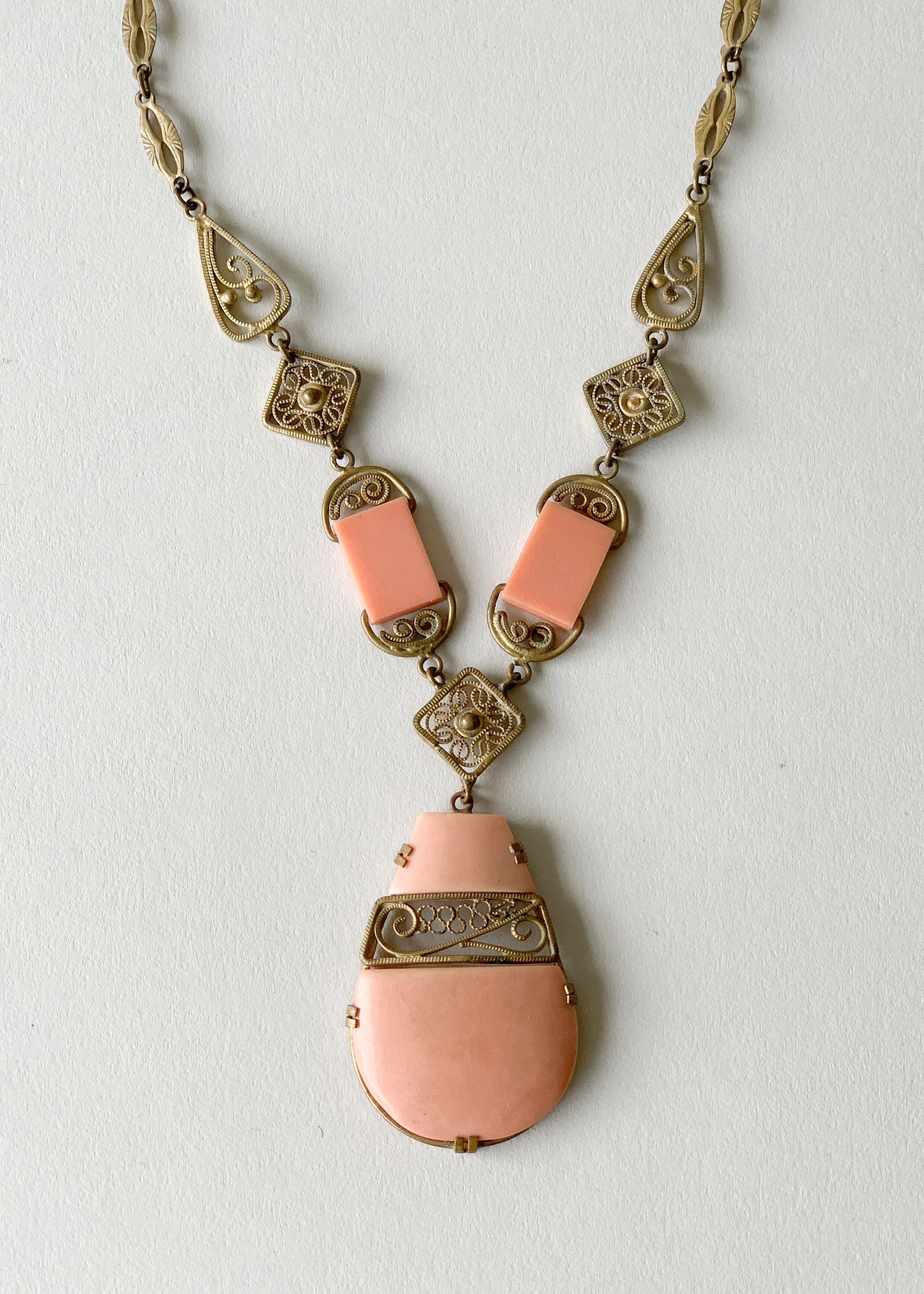 Vintage 1930s Peach and Brass Necklace