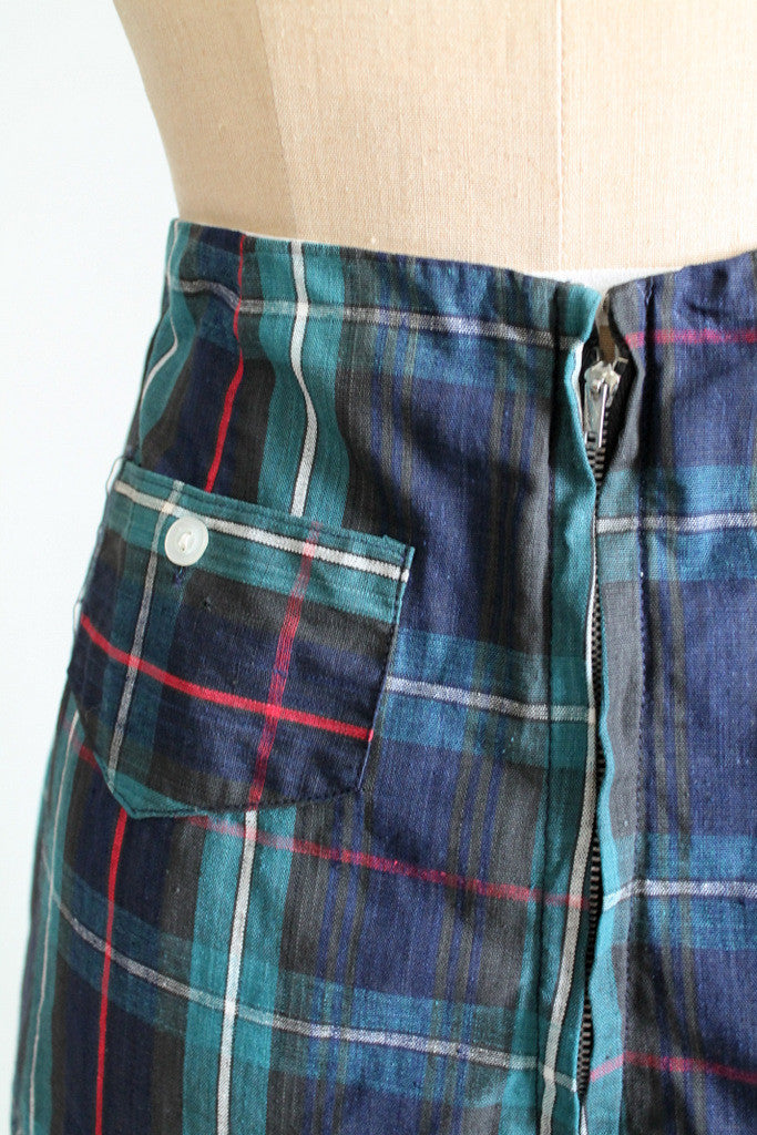 1950s plaid high waisted shorts