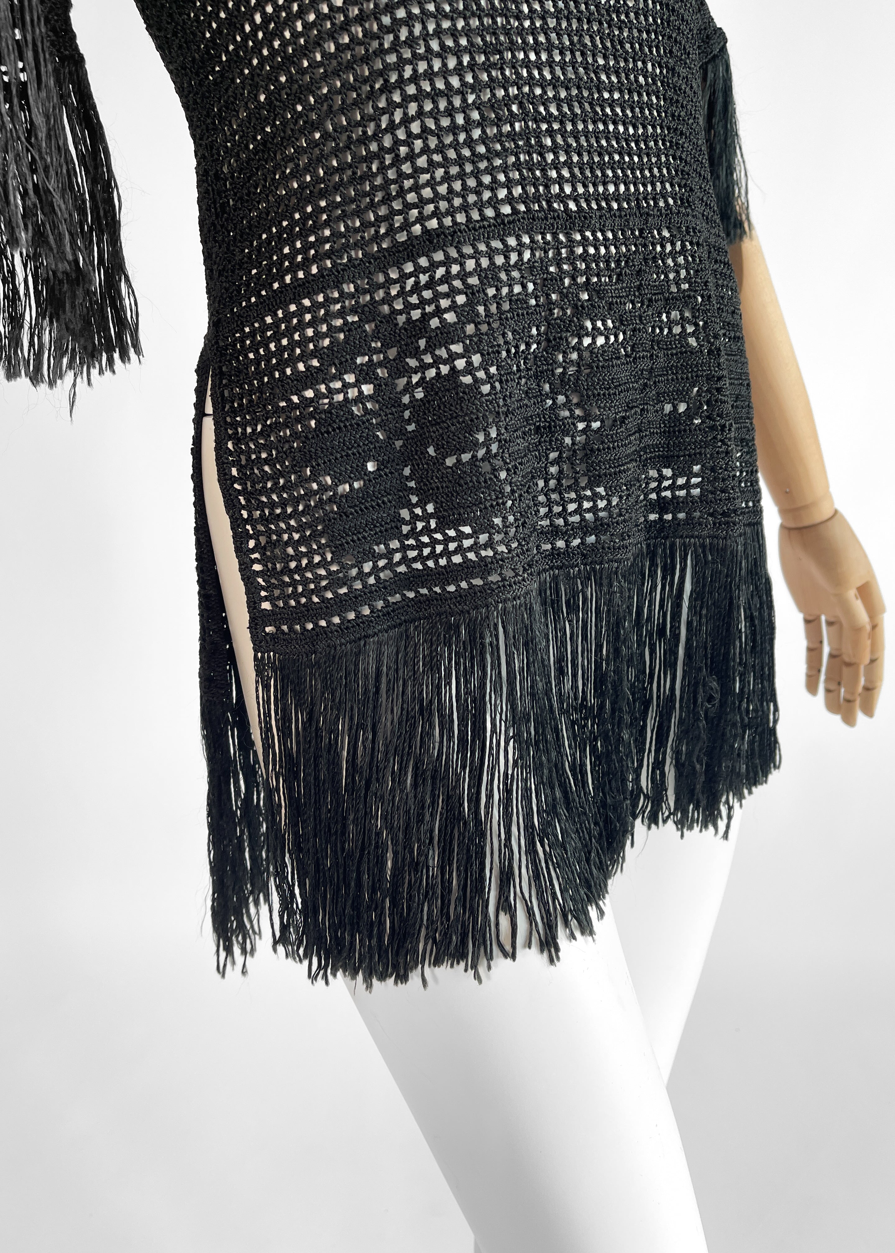 Vintage 1920s Crochet Knit Top with Fringe
