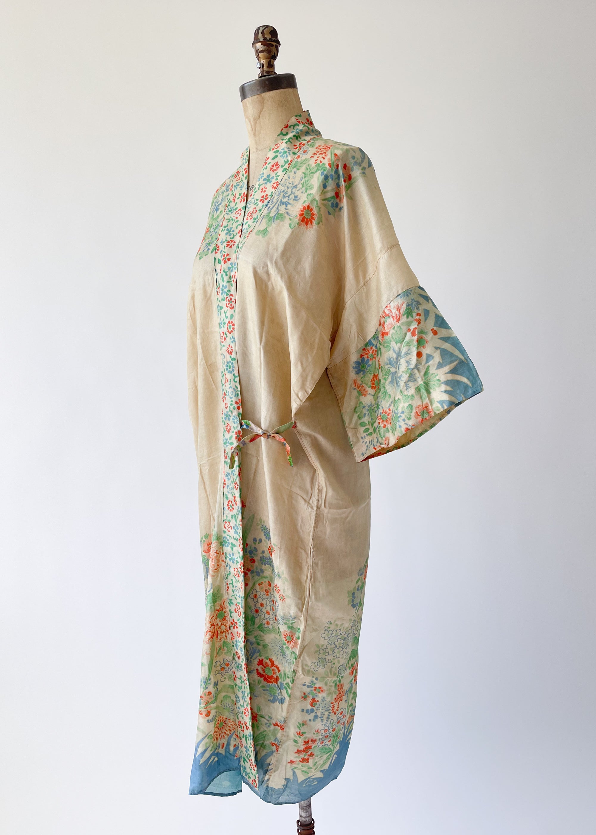 Vintage 1920s Floral Pongee Silk Robe
