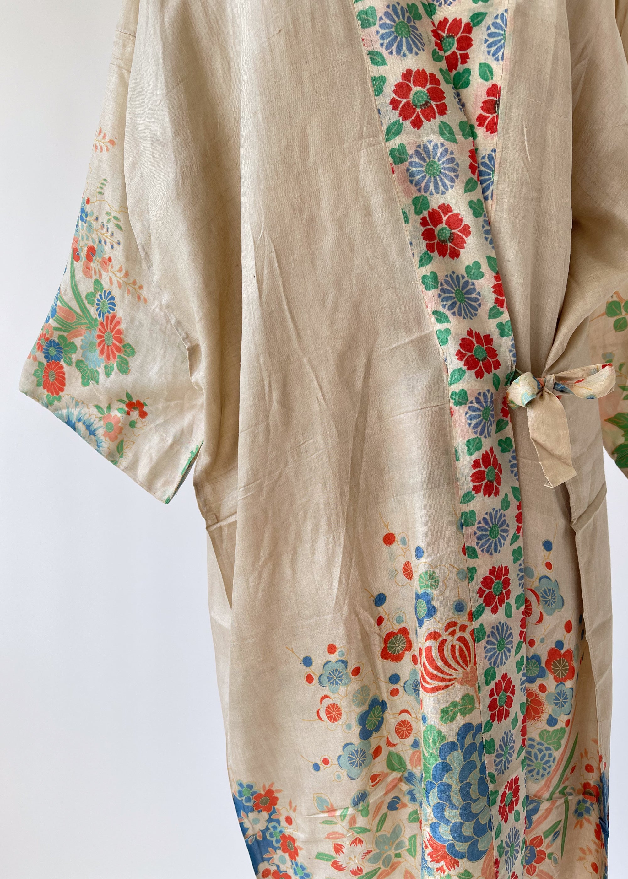 Vintage 1920s Floral Pongee Silk Tie Waist Robe