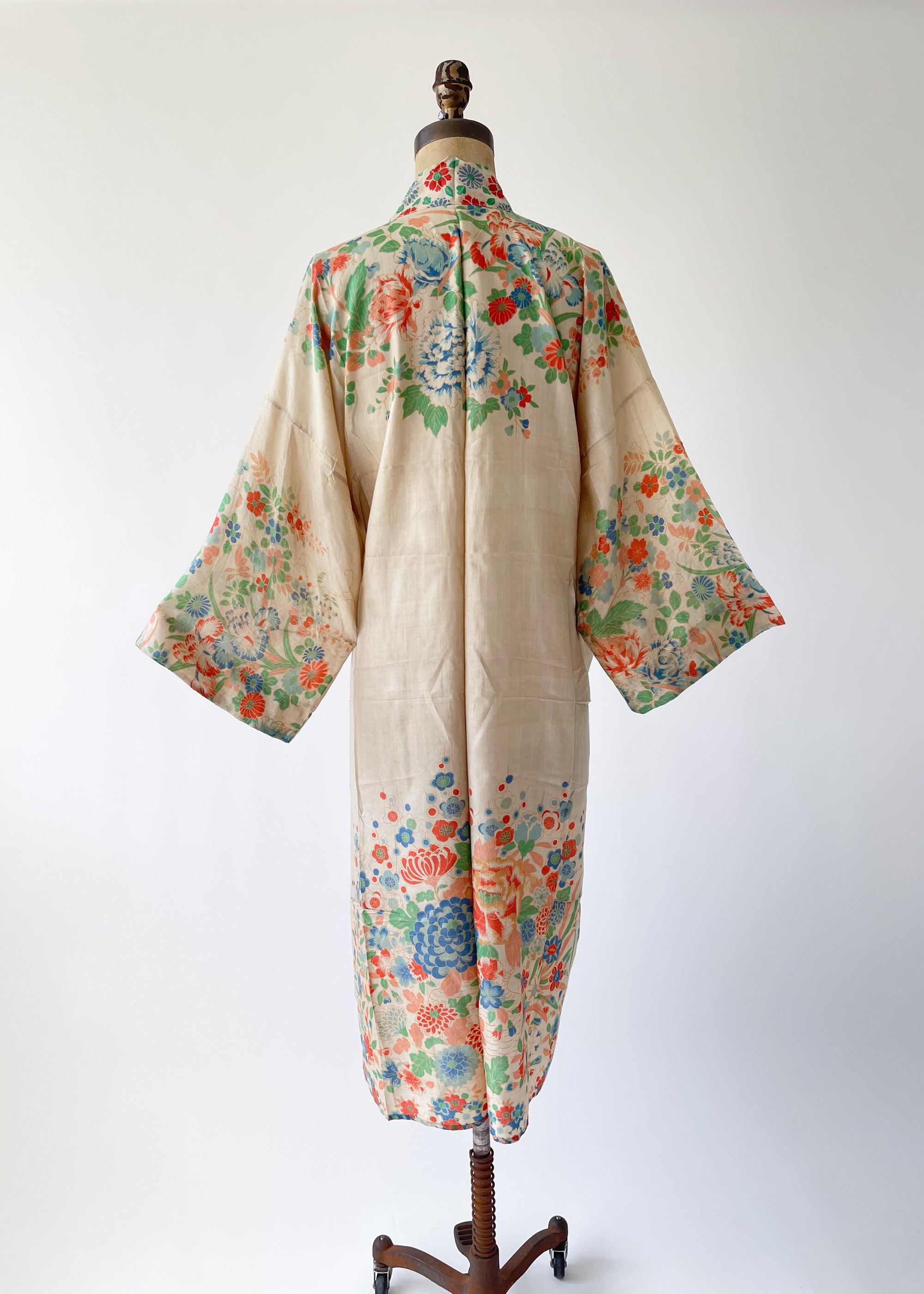 Vintage 1920s Floral Pongee Silk Tie Waist Robe