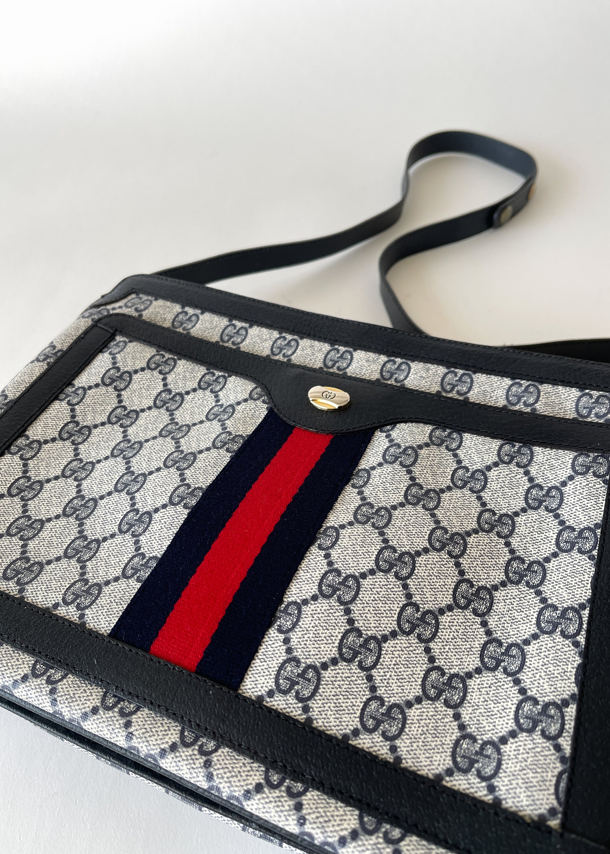 Handbag Women's Small Red Pleated Purse Handles Cord Fabric Vintage  8x5.5x2.5