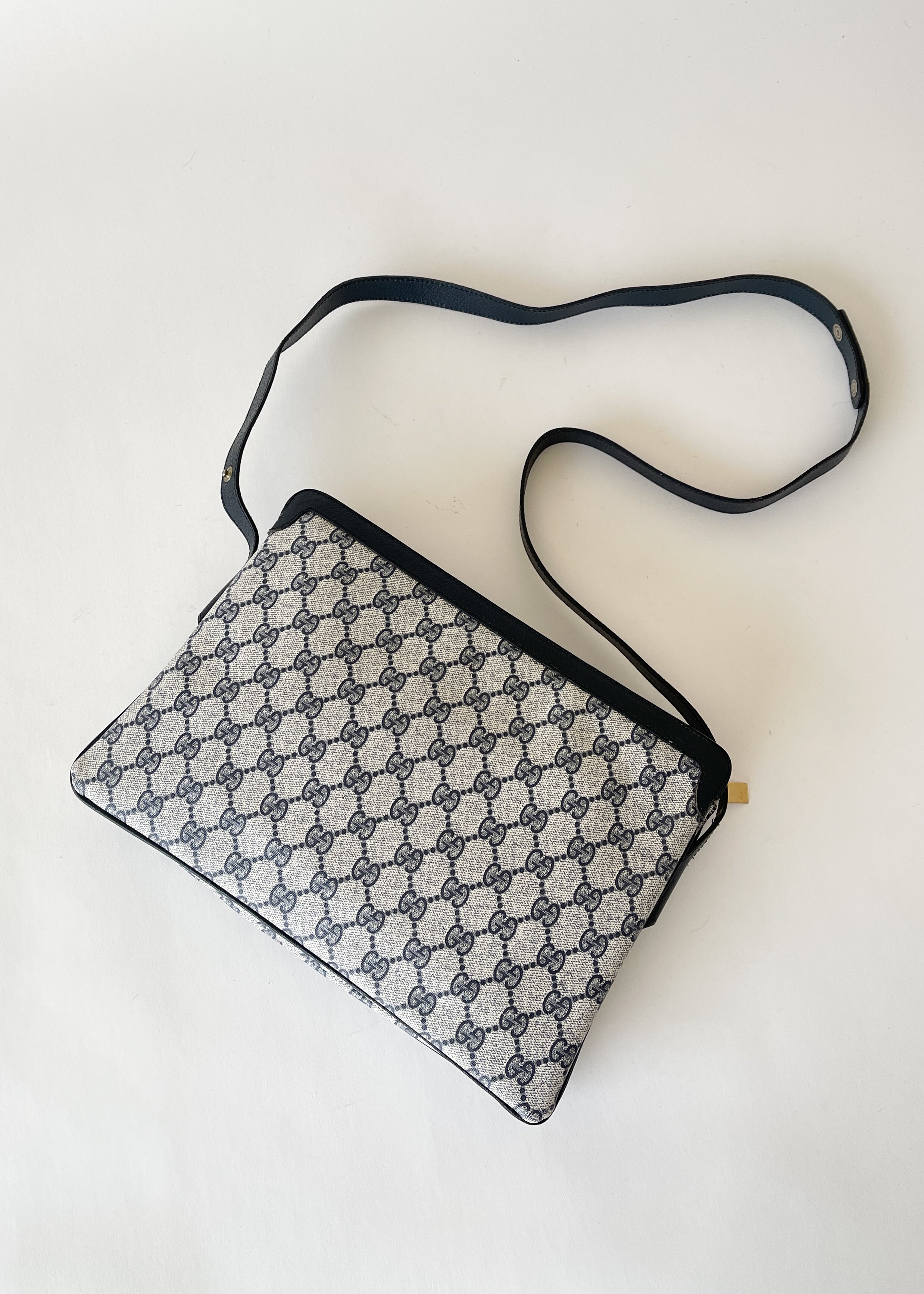 Vintage 1980s Gucci Adjustable Handle Purse