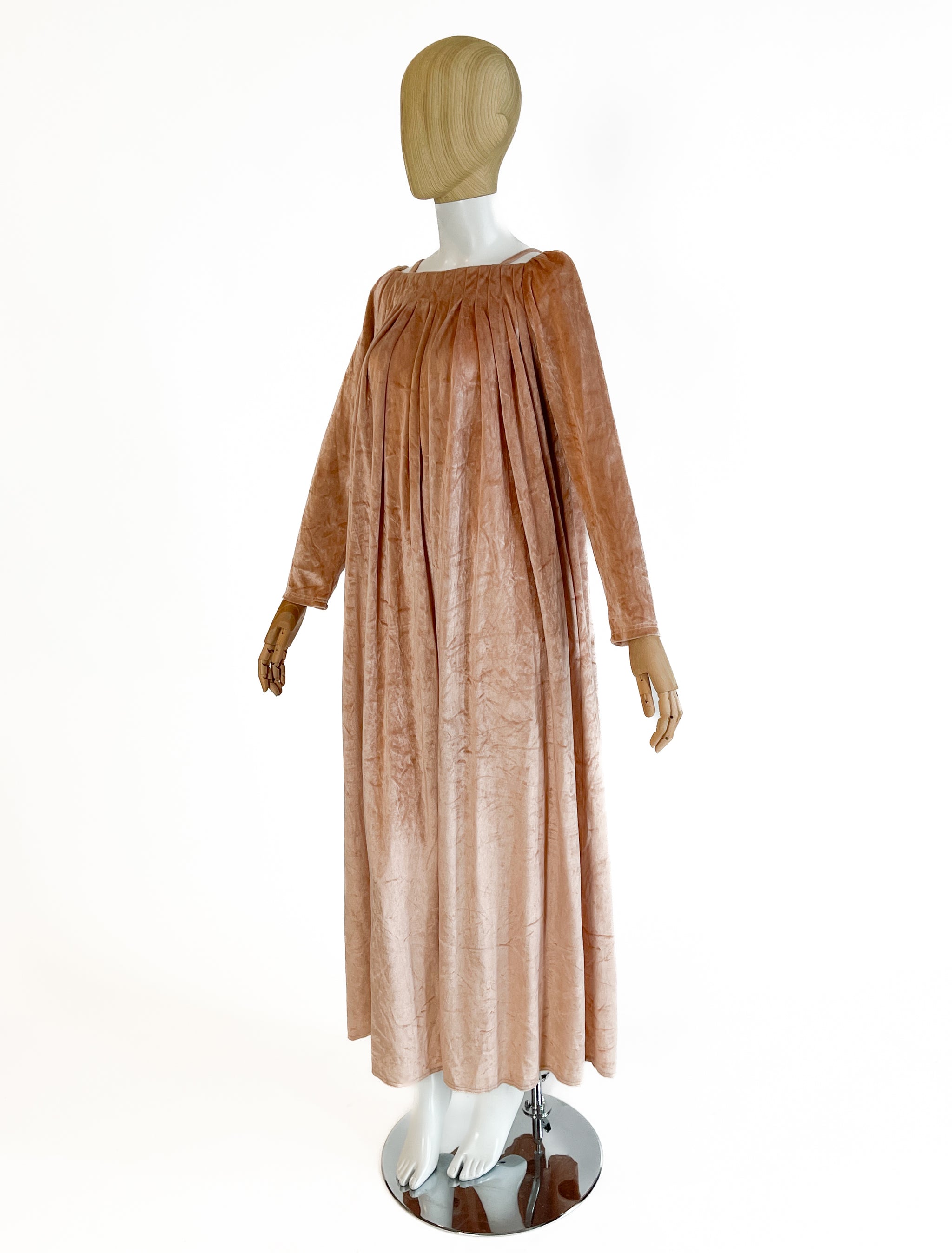 1970s Jean Varon Blush Velvet Dress 1970s Jean Varon Blush Velvet Dress